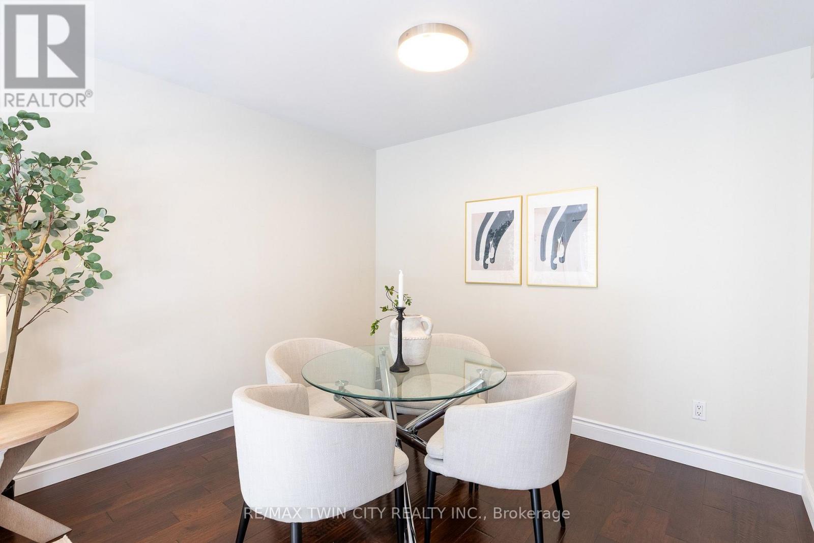 569 Violet Street, Waterloo, Ontario  N2V 2T8 - Photo 11 - X13518228