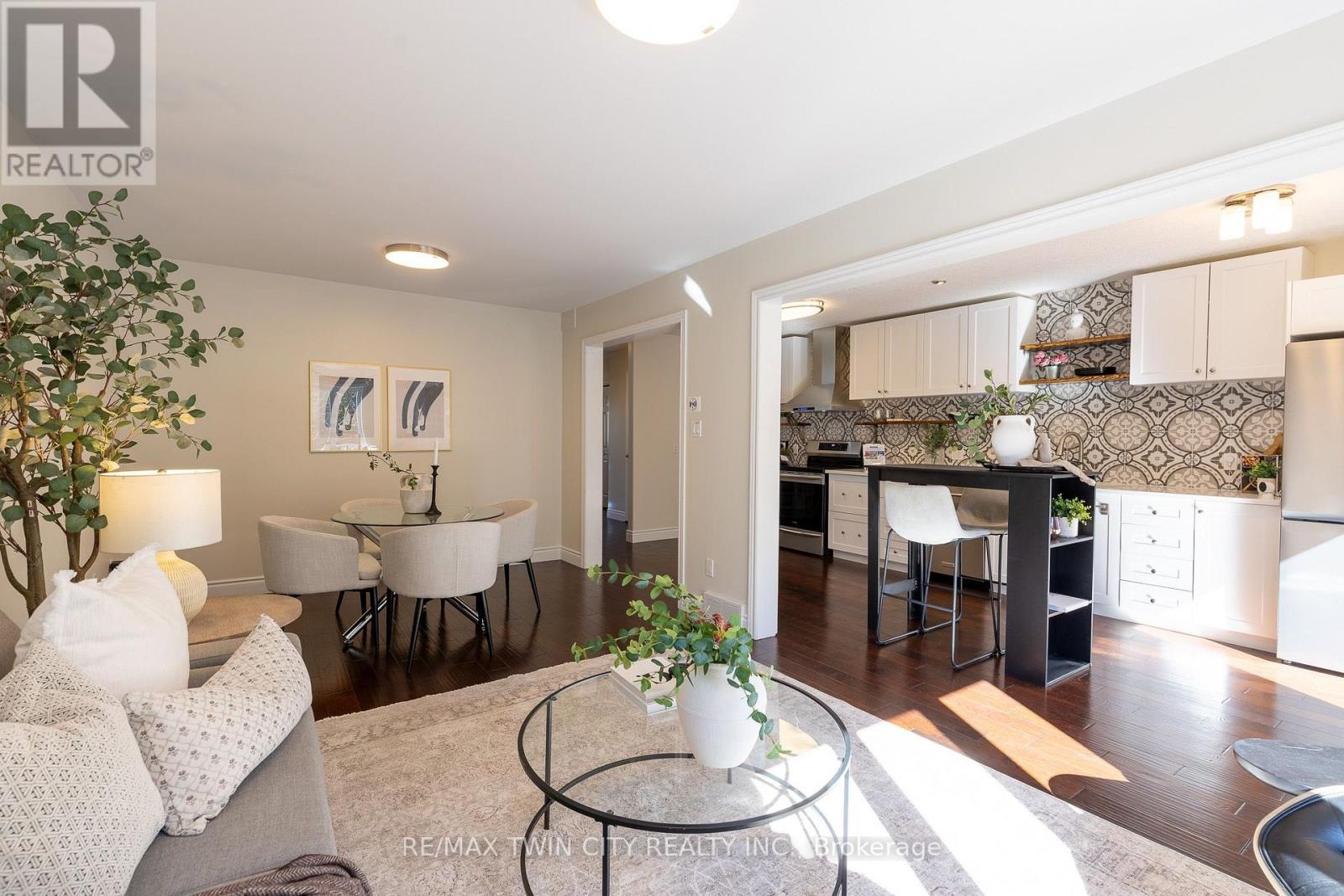 569 Violet Street, Waterloo, Ontario  N2V 2T8 - Photo 10 - X13518228