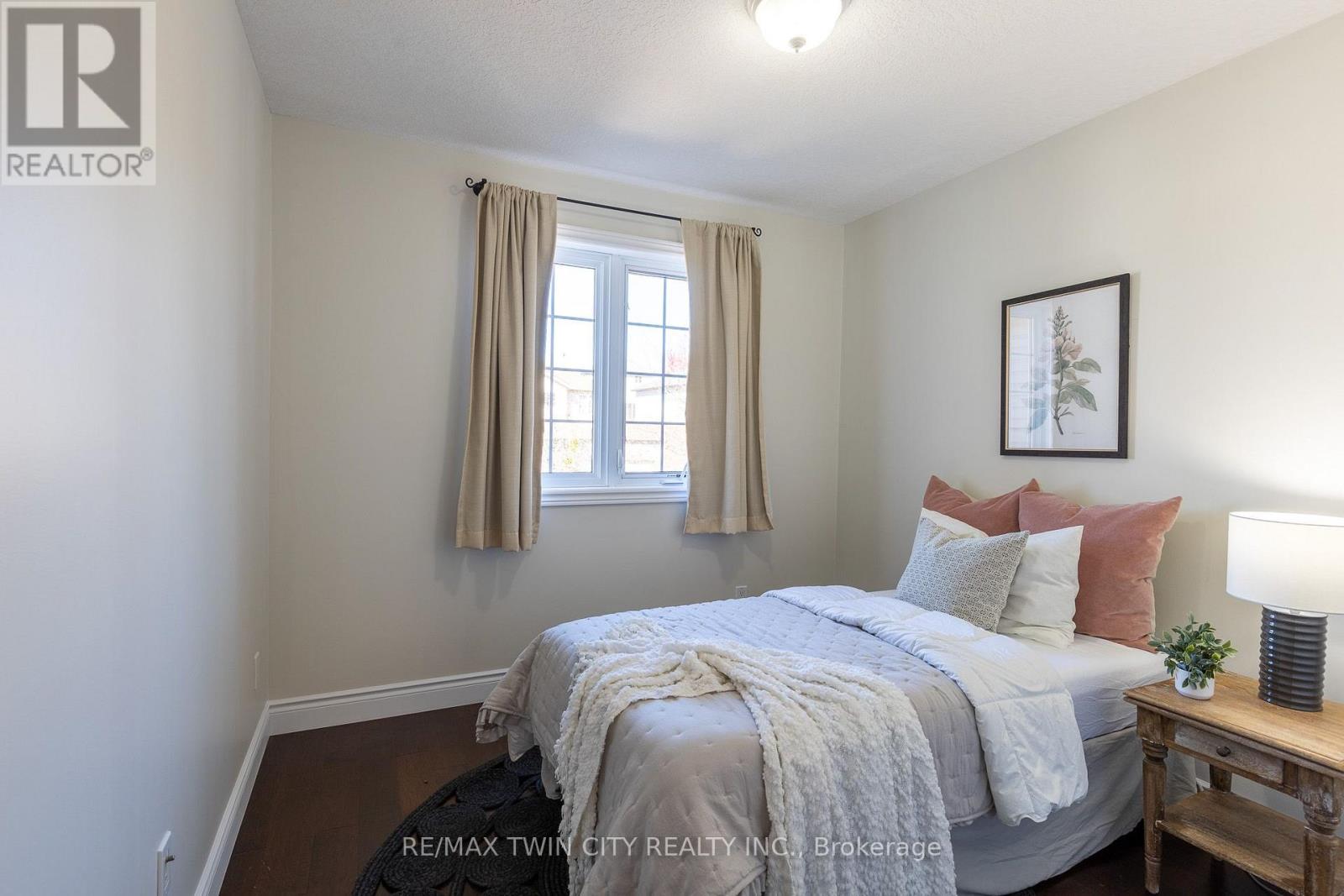 569 Violet Street, Waterloo, Ontario  N2V 2T8 - Photo 18 - X13518228