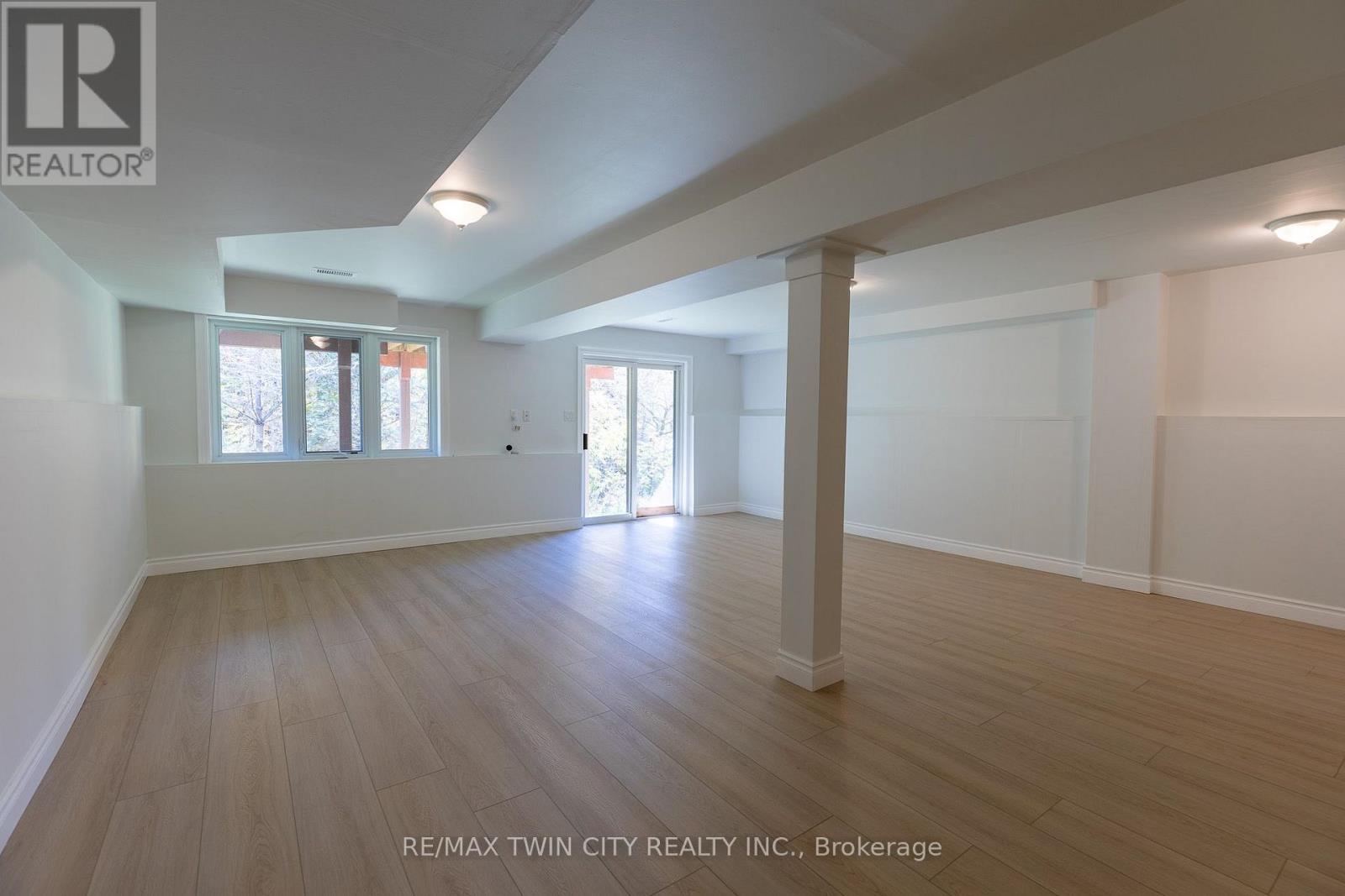 569 Violet Street, Waterloo, Ontario  N2V 2T8 - Photo 29 - X13518228