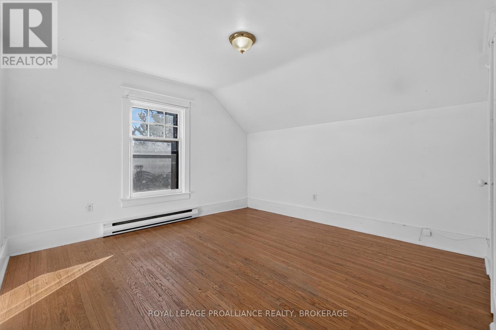 558 Brock Street, Kingston, Ontario  K7L 1V2 - Photo 18 - X14102600