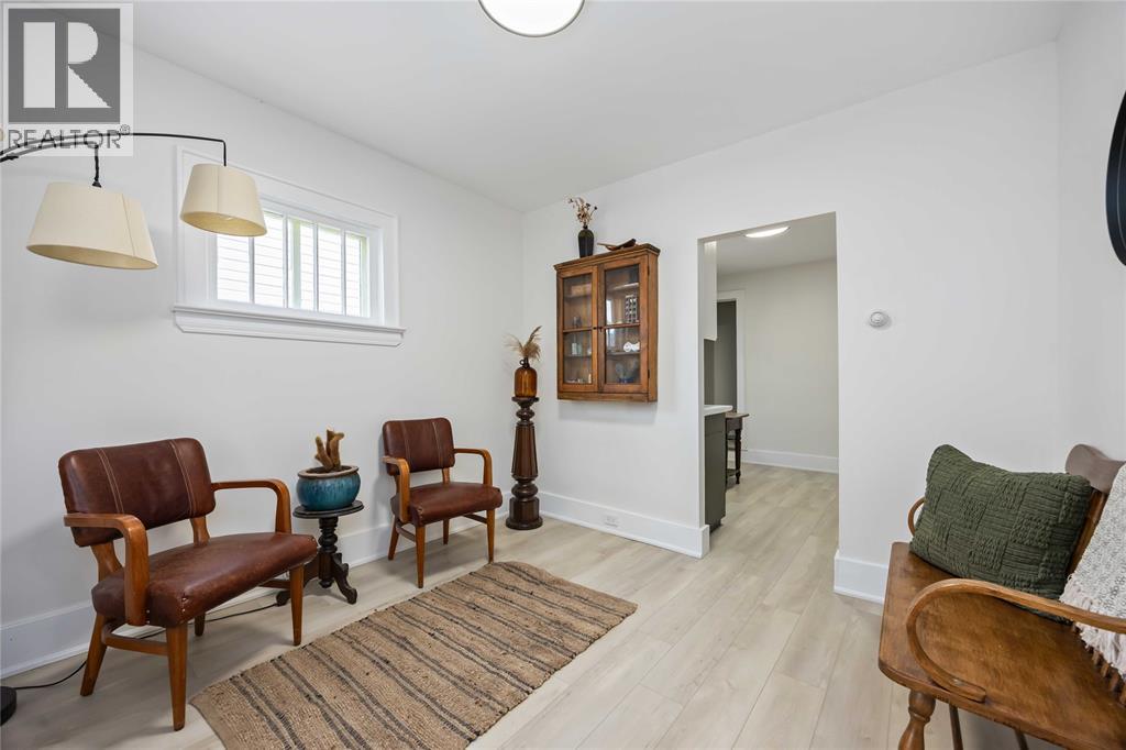274 Cameron Street, Sarnia, Ontario N7T 4B3 - Photo 4 - 26025789