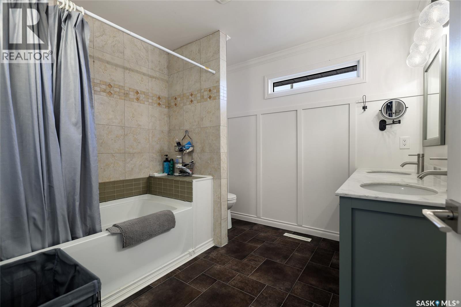 3320 Perry Avenue, Regina, Saskatchewan  S4R 3H8 - Photo 19 - SK051733