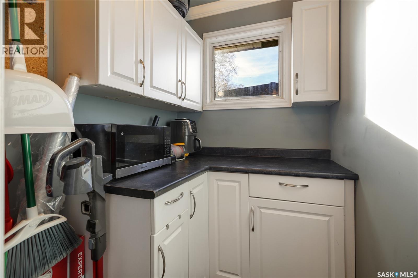 3320 Perry Avenue, Regina, Saskatchewan  S4R 3H8 - Photo 20 - SK051733
