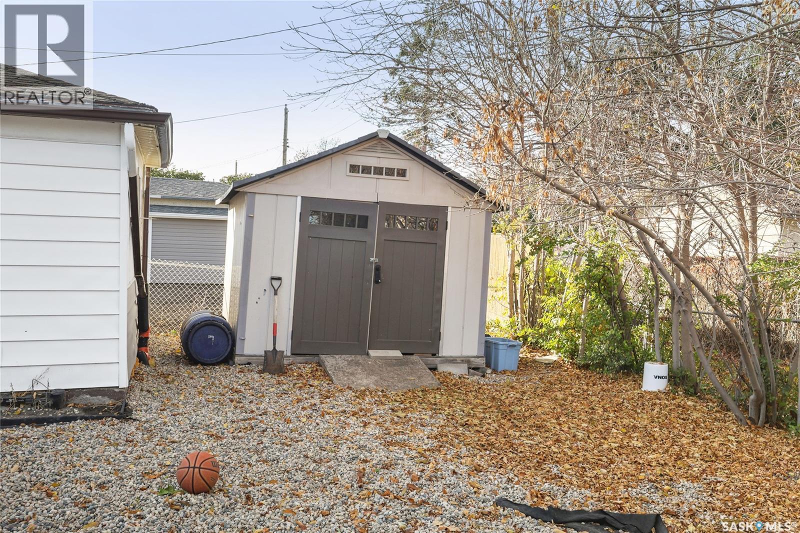 3320 Perry Avenue, Regina, Saskatchewan  S4R 3H8 - Photo 7 - SK051733