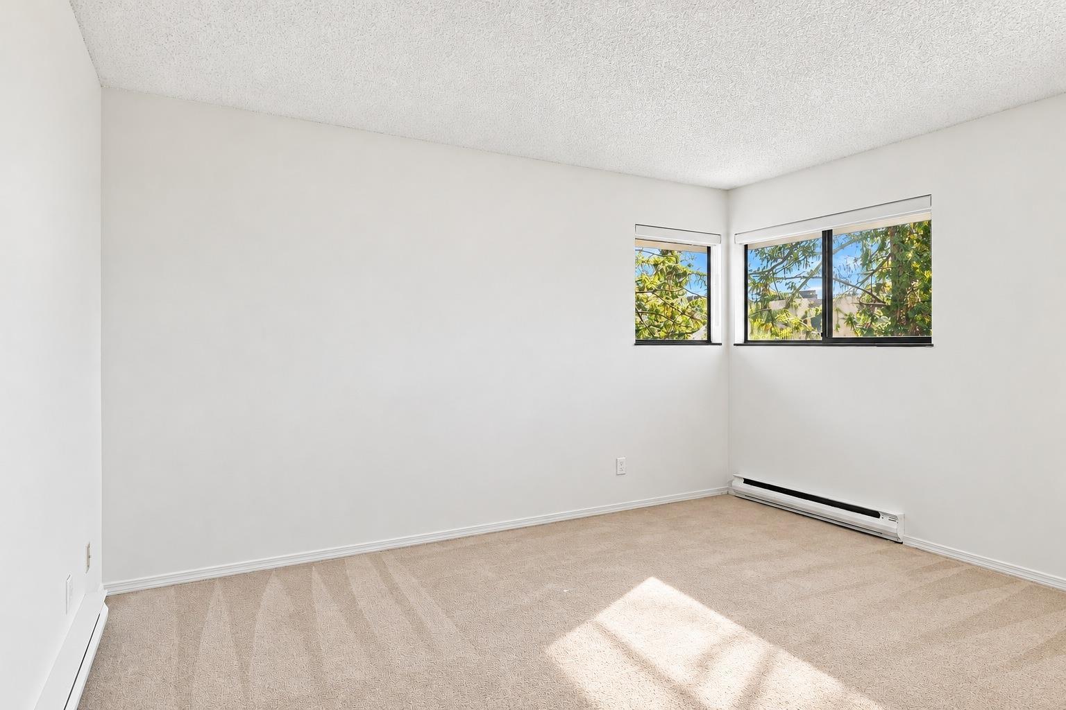 10511 Holly Park Lane, Surrey, British Columbia  V3R 6X8 - Photo 13 - R3177288