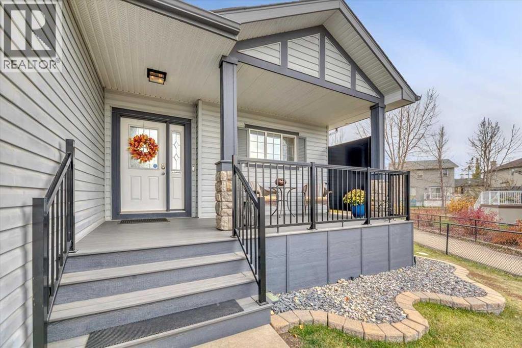 124 West Creek Glen, Chestermere, Alberta  T1X 1P8 - Photo 7 - A2353358