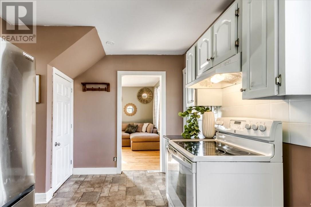 2 Mcnevin, Copper Cliff, Ontario  P0M 1N0 - Photo 14 - 2131060