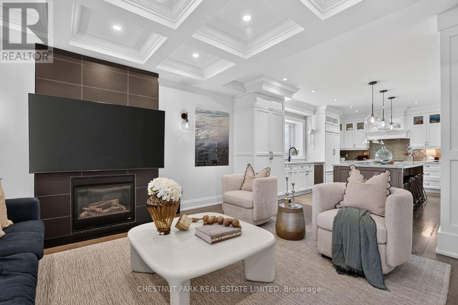 111 DIXON AVENUE, Toronto, Ontario