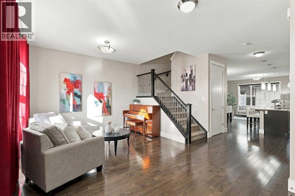 210 Quarry Park Boulevard SE, Calgary, Alberta  T2C 5E4 - Photo 5 - A2352872