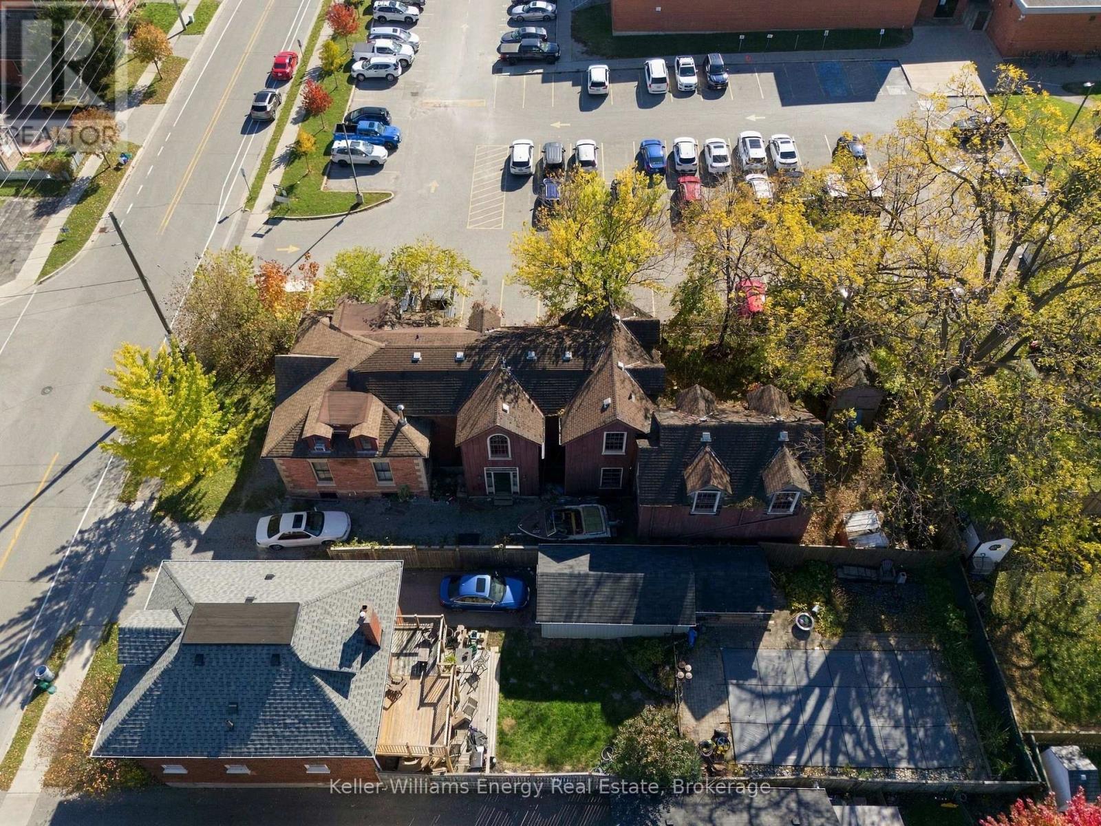 342 Mary Street N, Oshawa, Ontario  L1G 5C8 - Photo 2 - E14107444