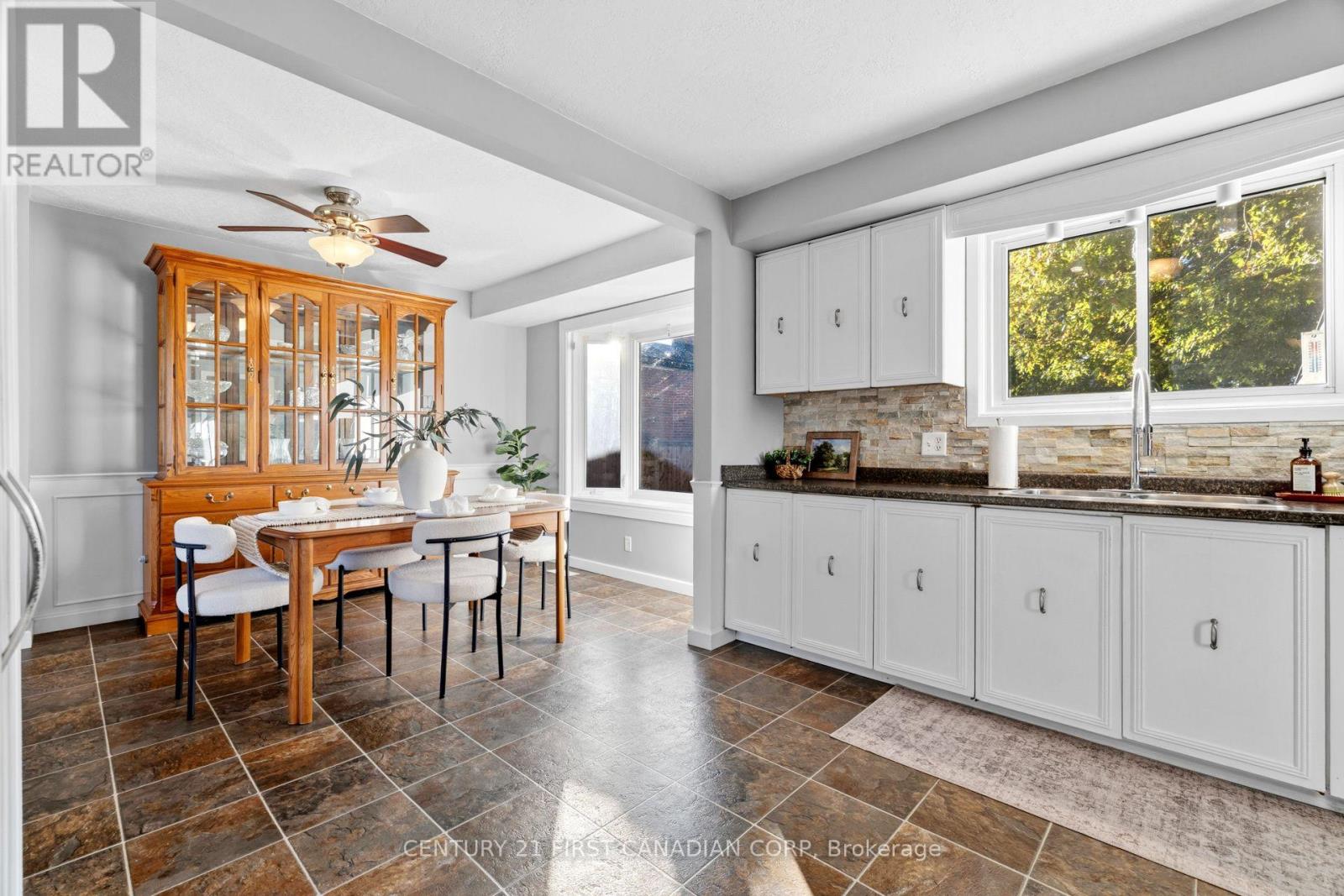 32831 Richmond Street, Lucan Biddulph, Ontario  N0M 2J0 - Photo 10 - X14107420