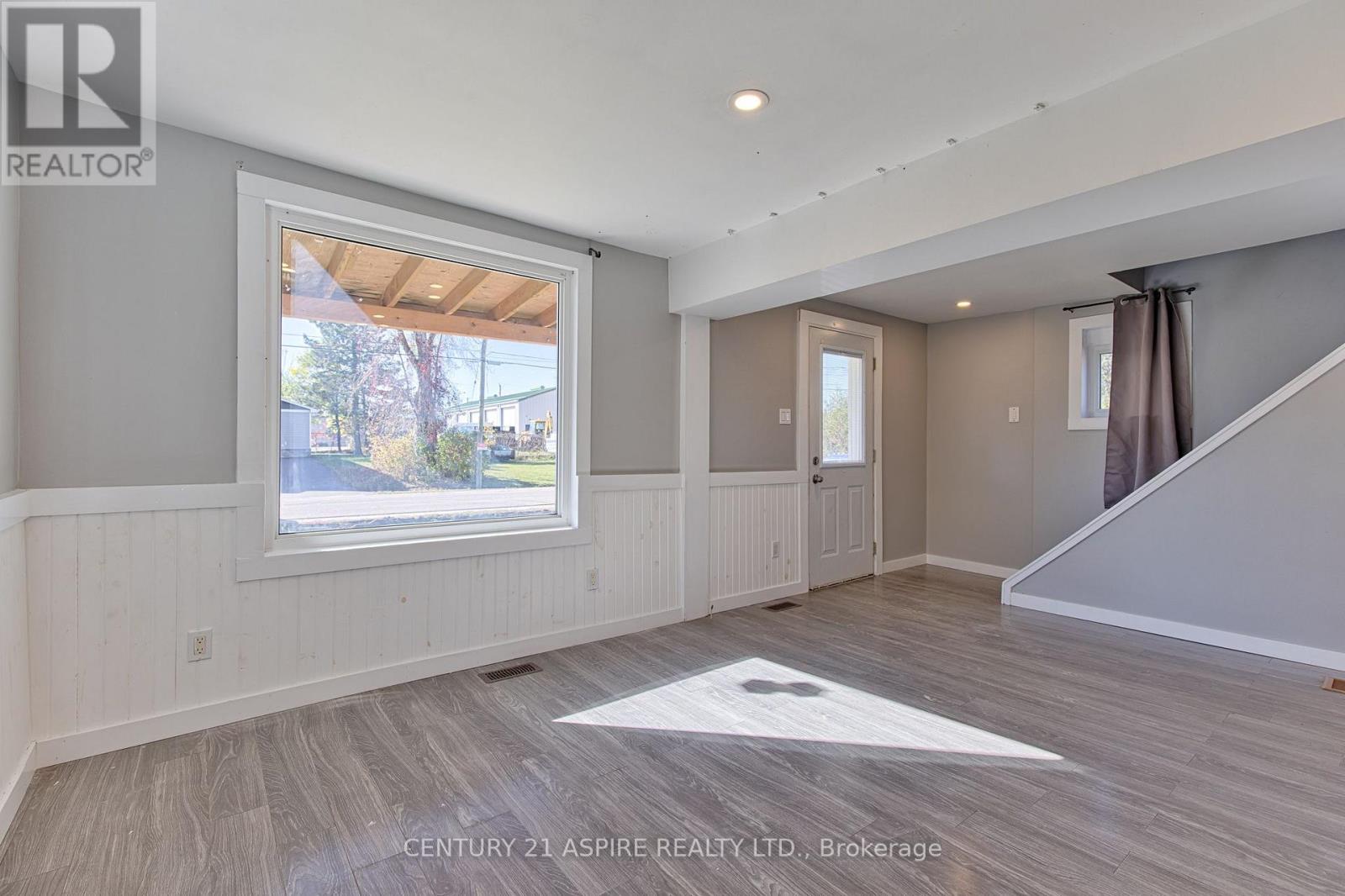 295 Julien Street, Pembroke, Ontario  K8A 3P6 - Photo 5 - X14107398
