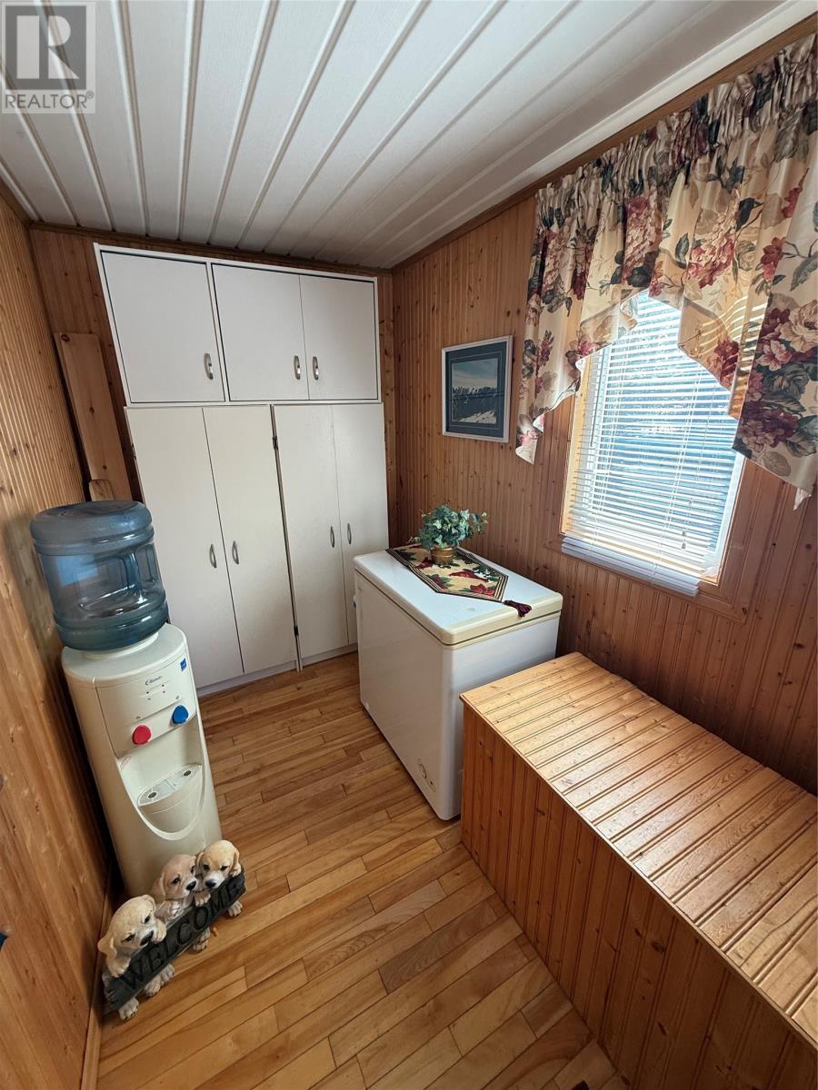 7 Paul's Lake, Badger — photo 20