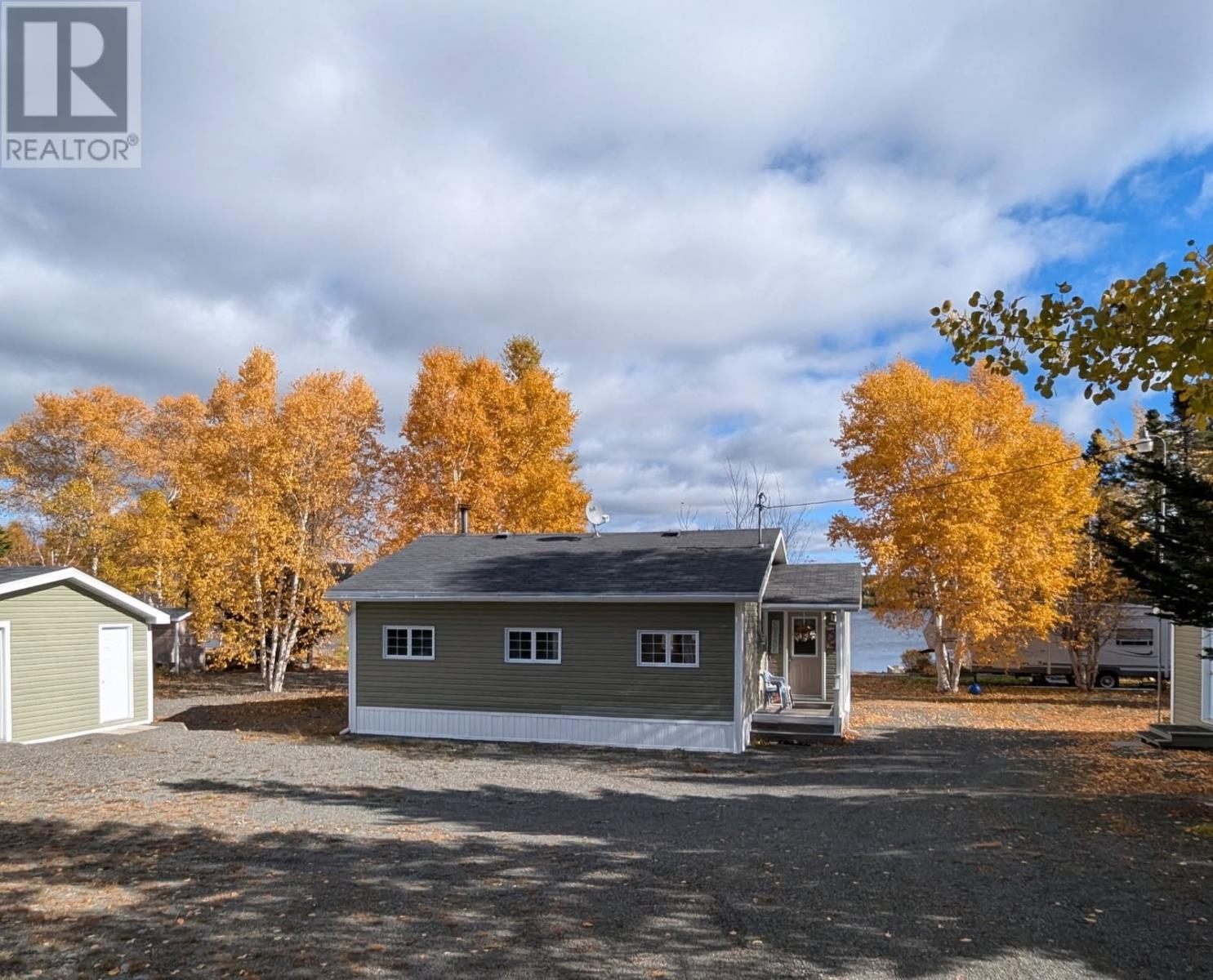 7 Paul's Lake, Badger — photo 4