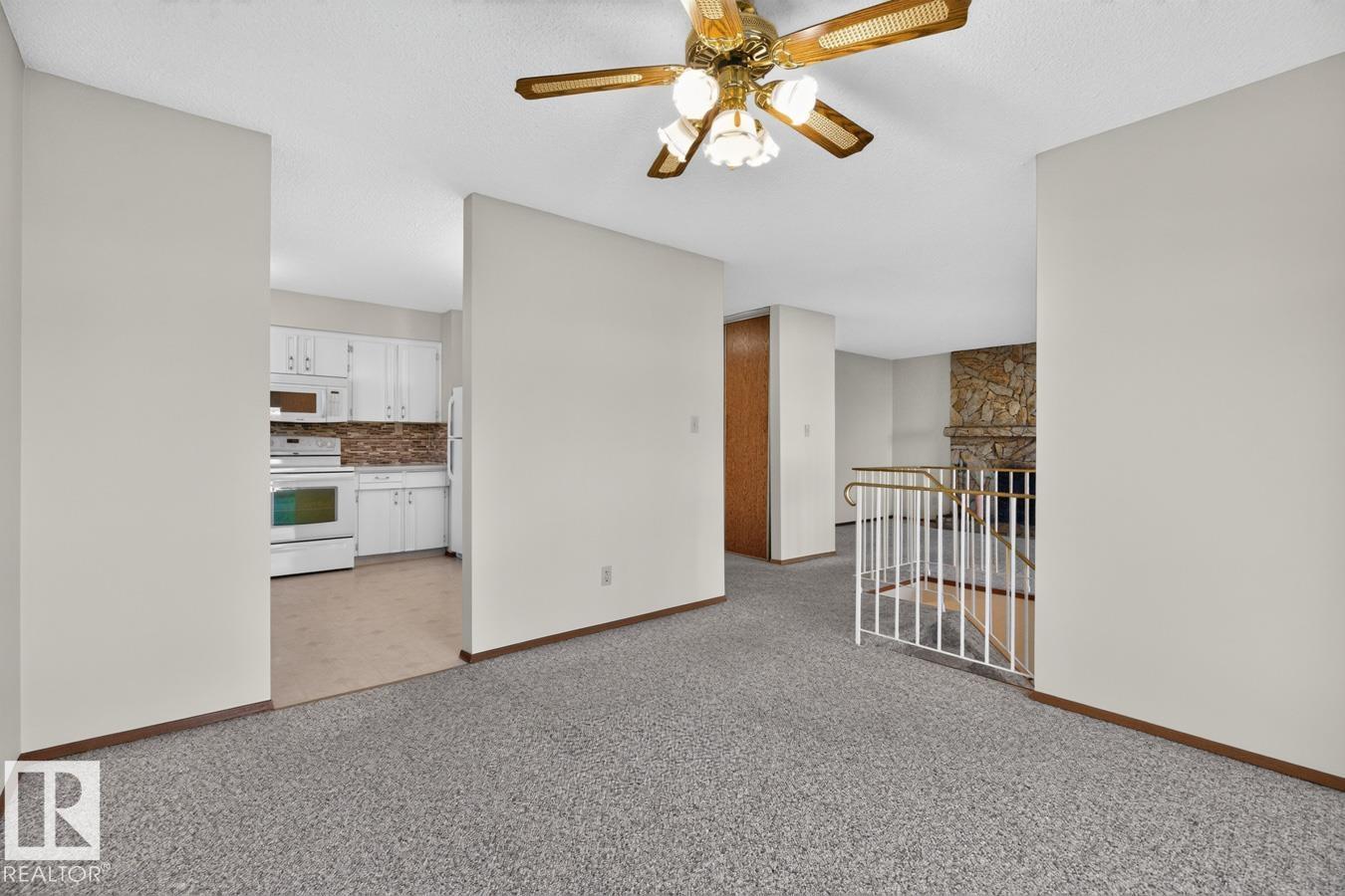 3047 143 AV NW