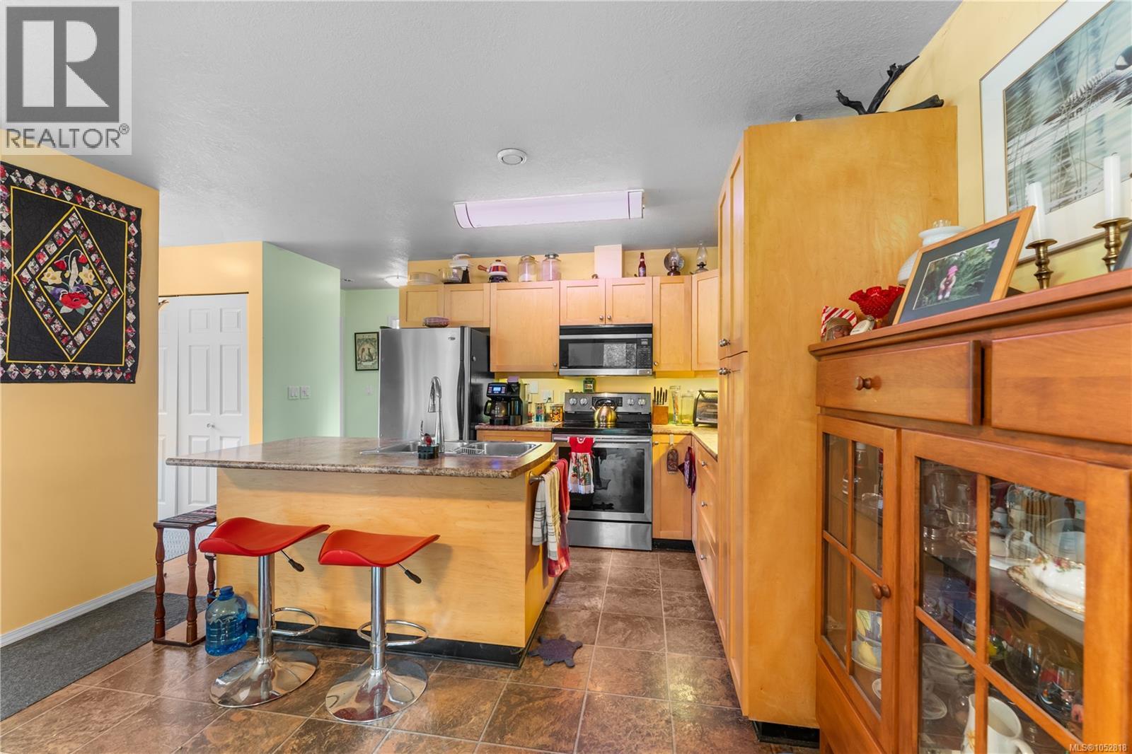 3275 South Rd, Gabriola Island, British Columbia  V0R 1X7 - Photo 8 - 1052818