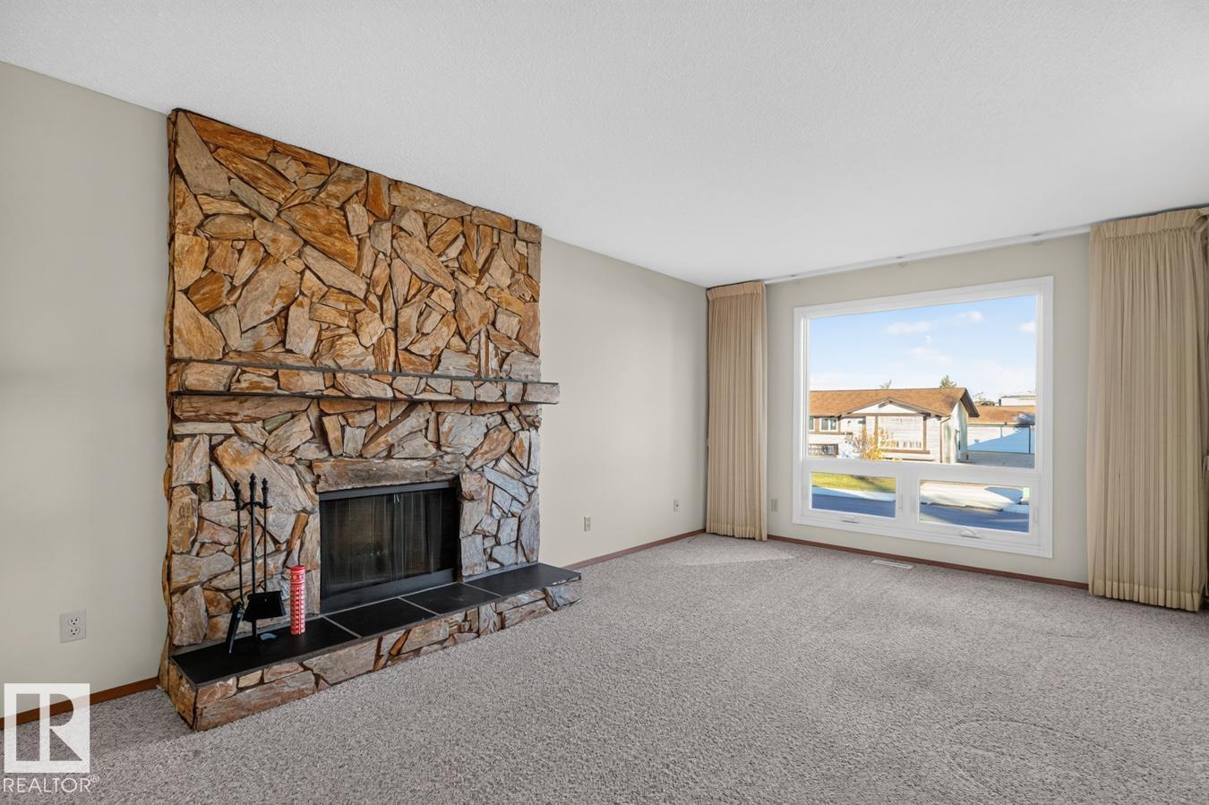 3047 143 AV NW