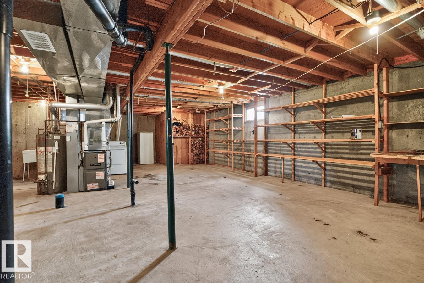 3047 143 AV NW