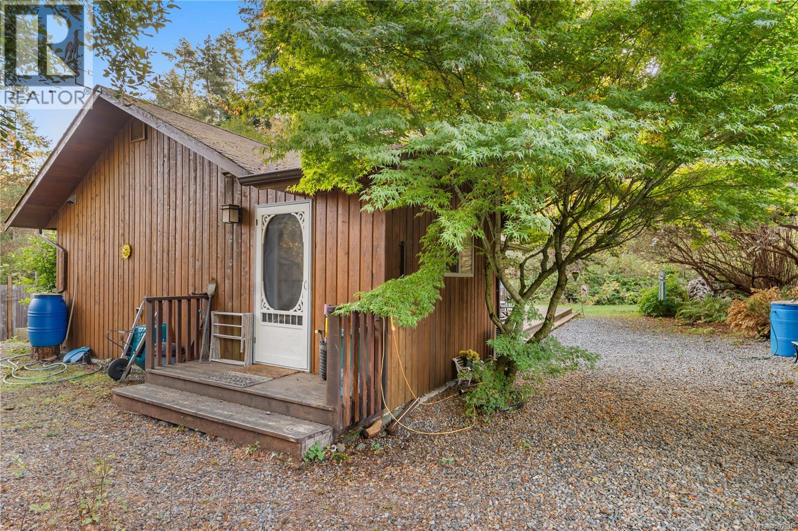 3275 South Rd, Gabriola Island, British Columbia  V0R 1X7 - Photo 27 - 1052818