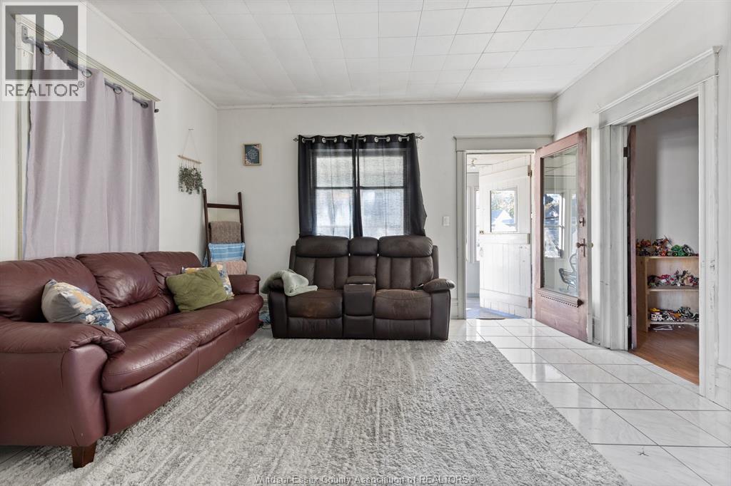 25 Clark Street West, Leamington, Ontario  N8H 1E6 - Photo 13 - 26026032