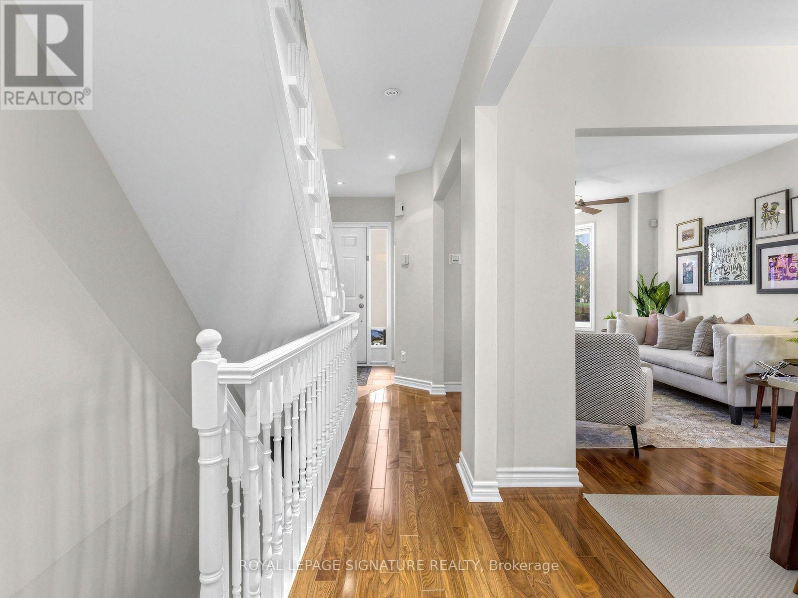 45 Robinson Street, Toronto, Ontario  M6J 1L3 - Photo 11 - C14107338