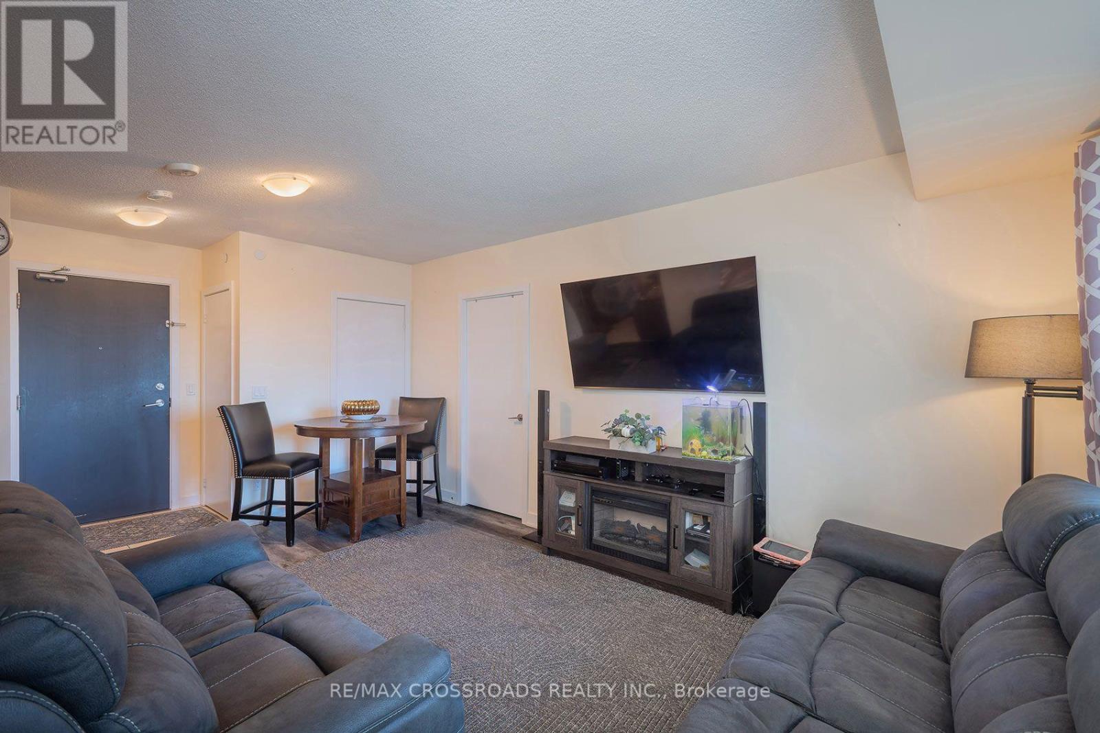 1101 - 8 Trent Avenue, Toronto, Ontario  M4C 0A6 - Photo 12 - E14107508