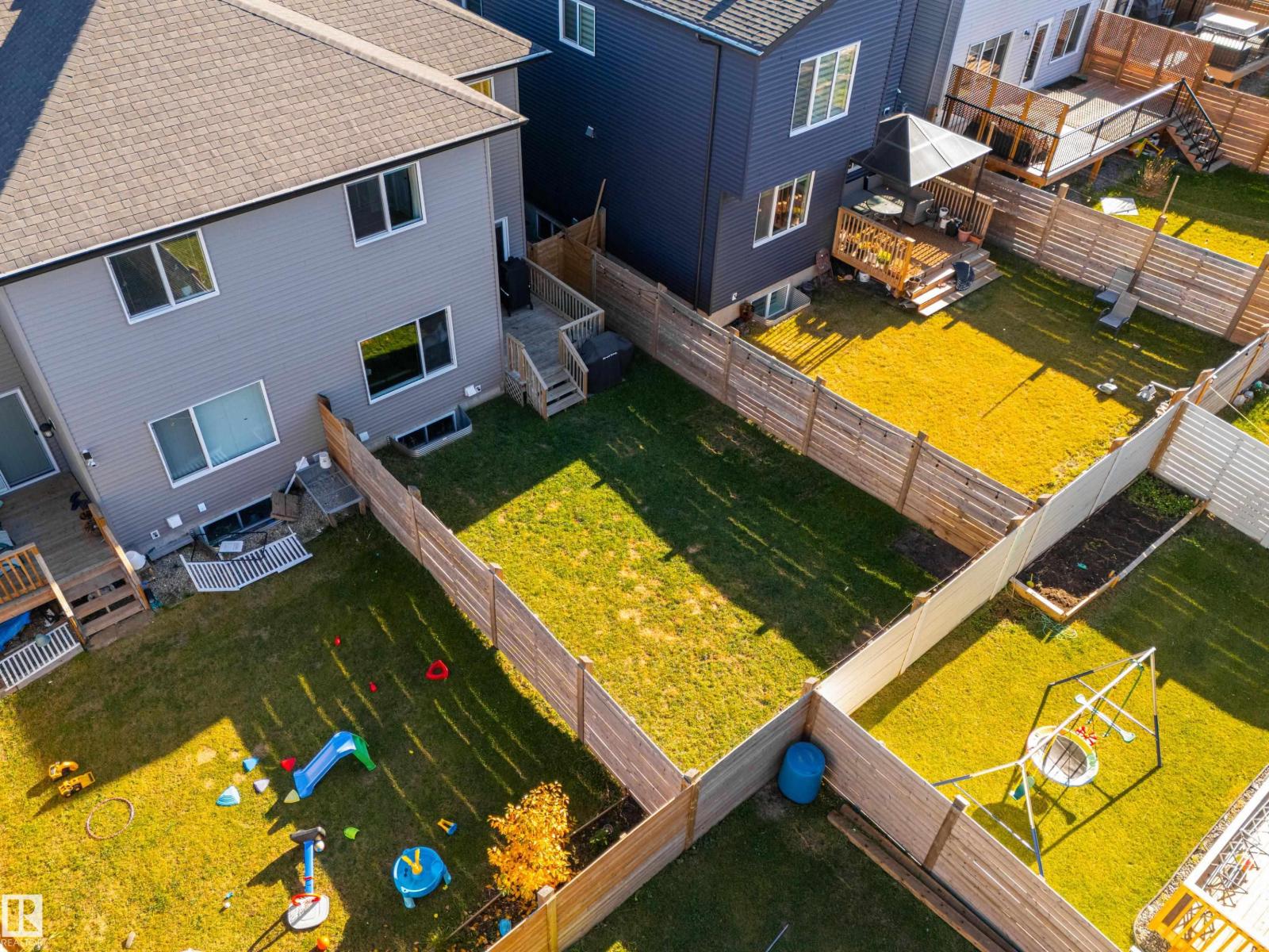 310 41 ST SW