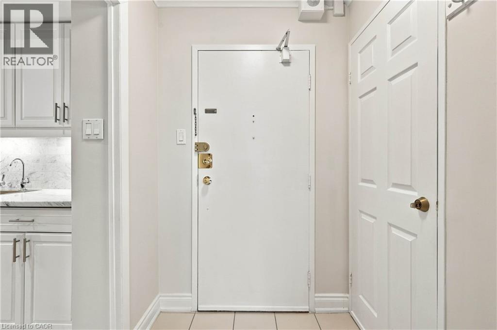 3100 Kirwin Avenue Unit# Ph04, Mississauga, Ontario  L5A 3S6 - Photo 5 - 40872093
