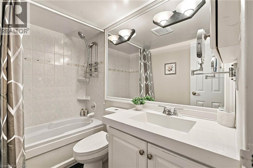 3100 Kirwin Avenue Unit# Ph04, Mississauga, Ontario  L5A 3S6 - Photo 21 - 40872093