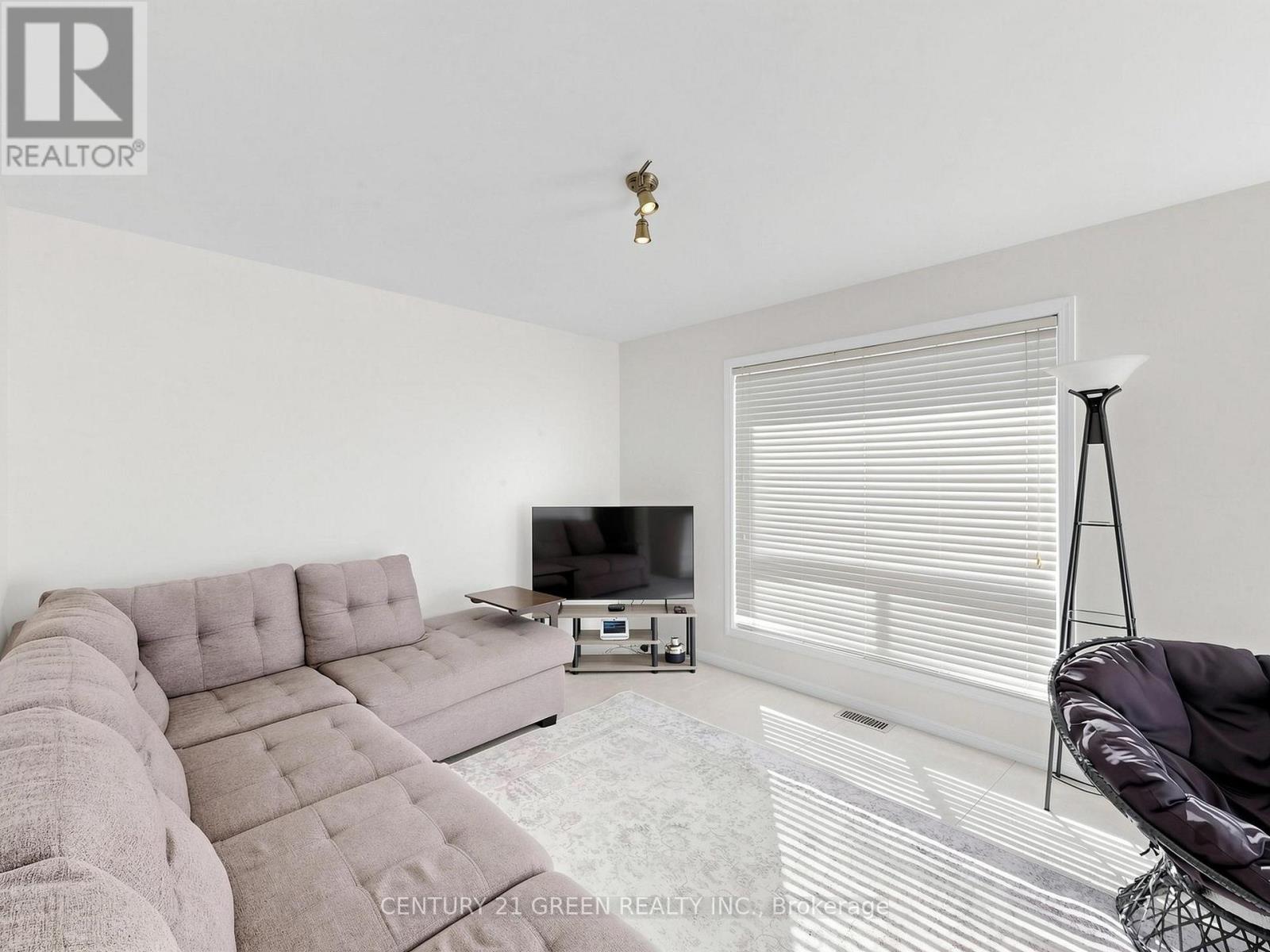821 Bennett Boulevard, Milton, Ontario  L9T 6X9 - Photo 4 - W14107428