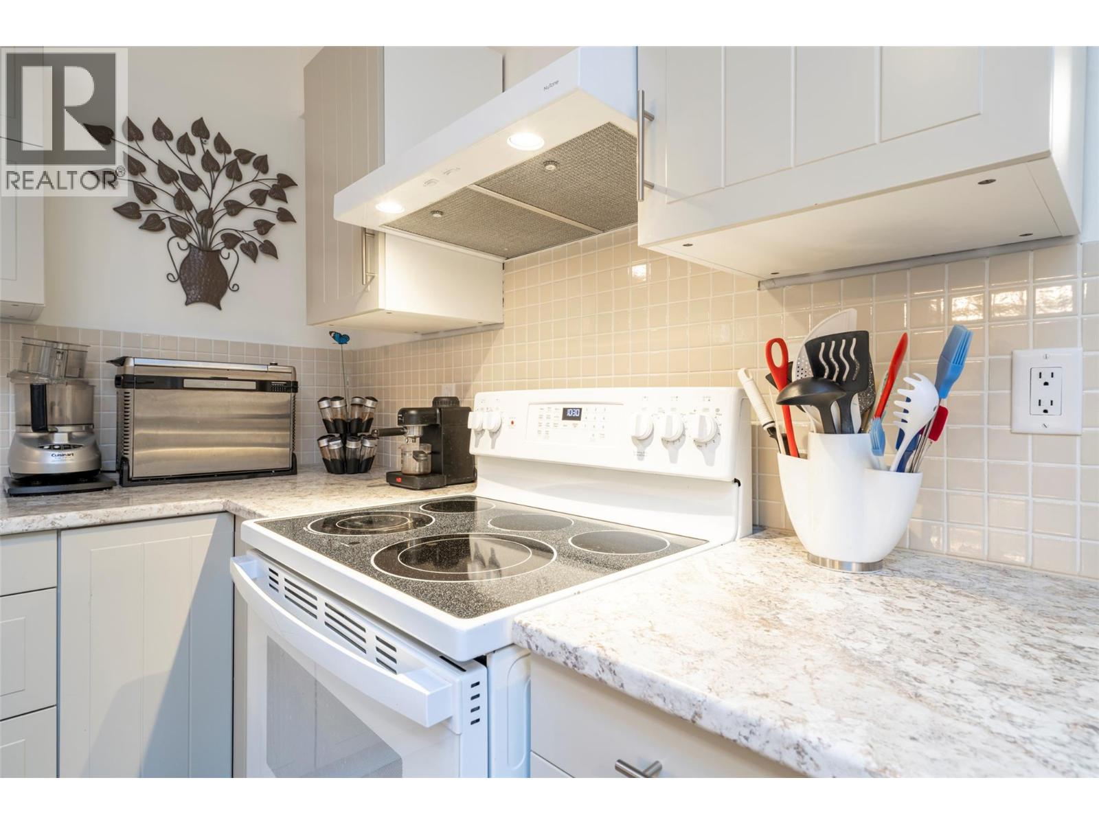 1881 Boucherie Road Unit# 45