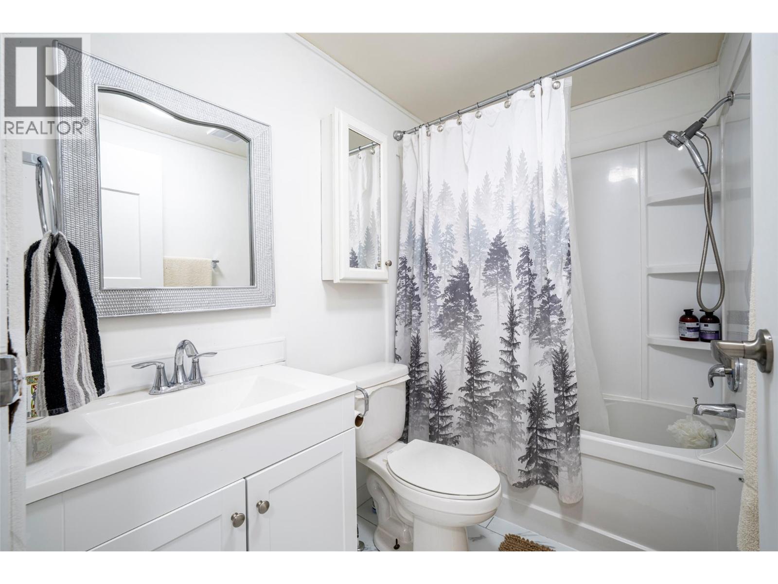 1881 Boucherie Road Unit# 45
