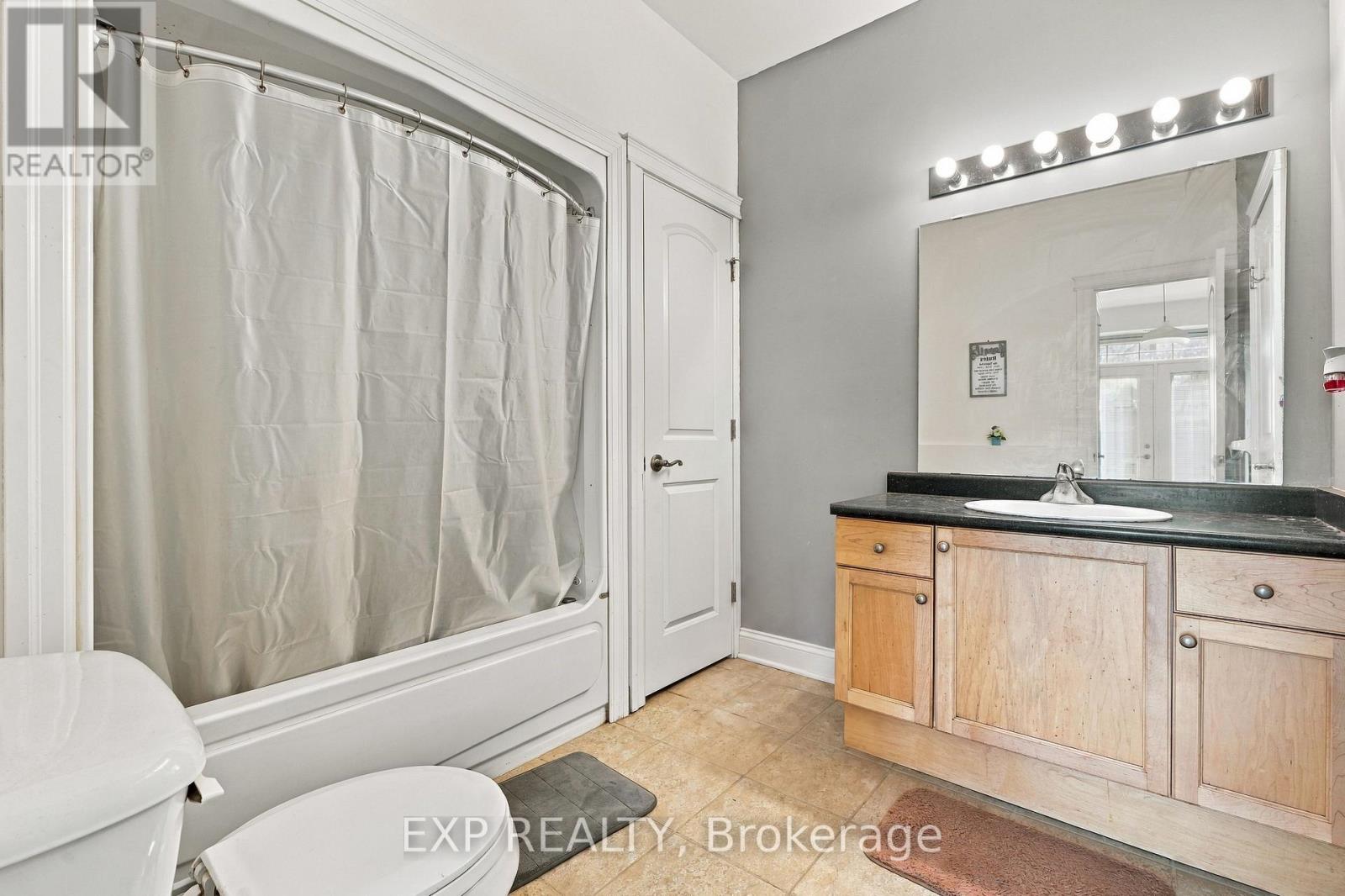 106 - 555 King Street E, Kitchener, Ontario  N2G 2L9 - Photo 11 - X14107378