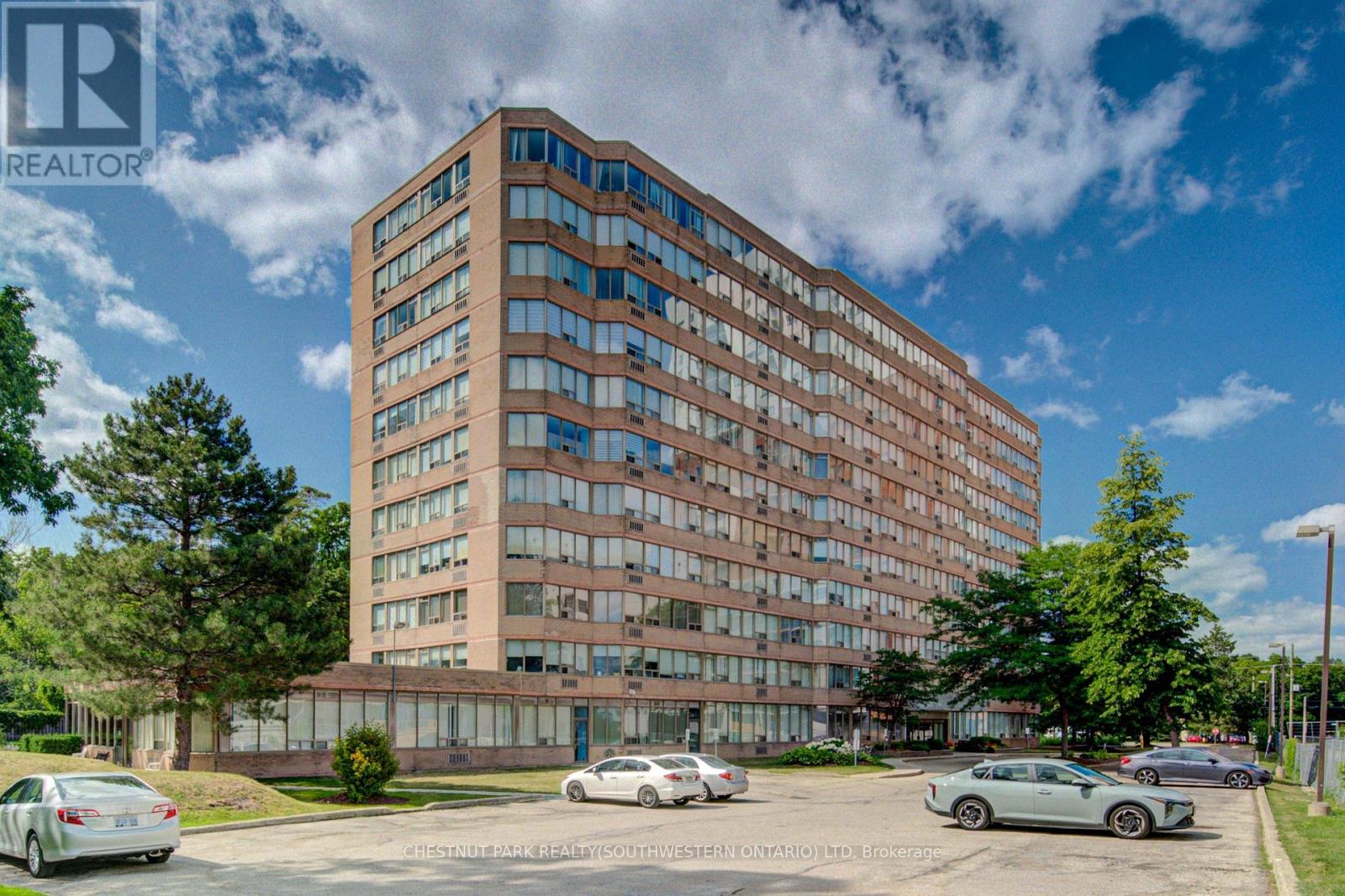 604 - 3227 KING STREET E, Kitchener, Ontario