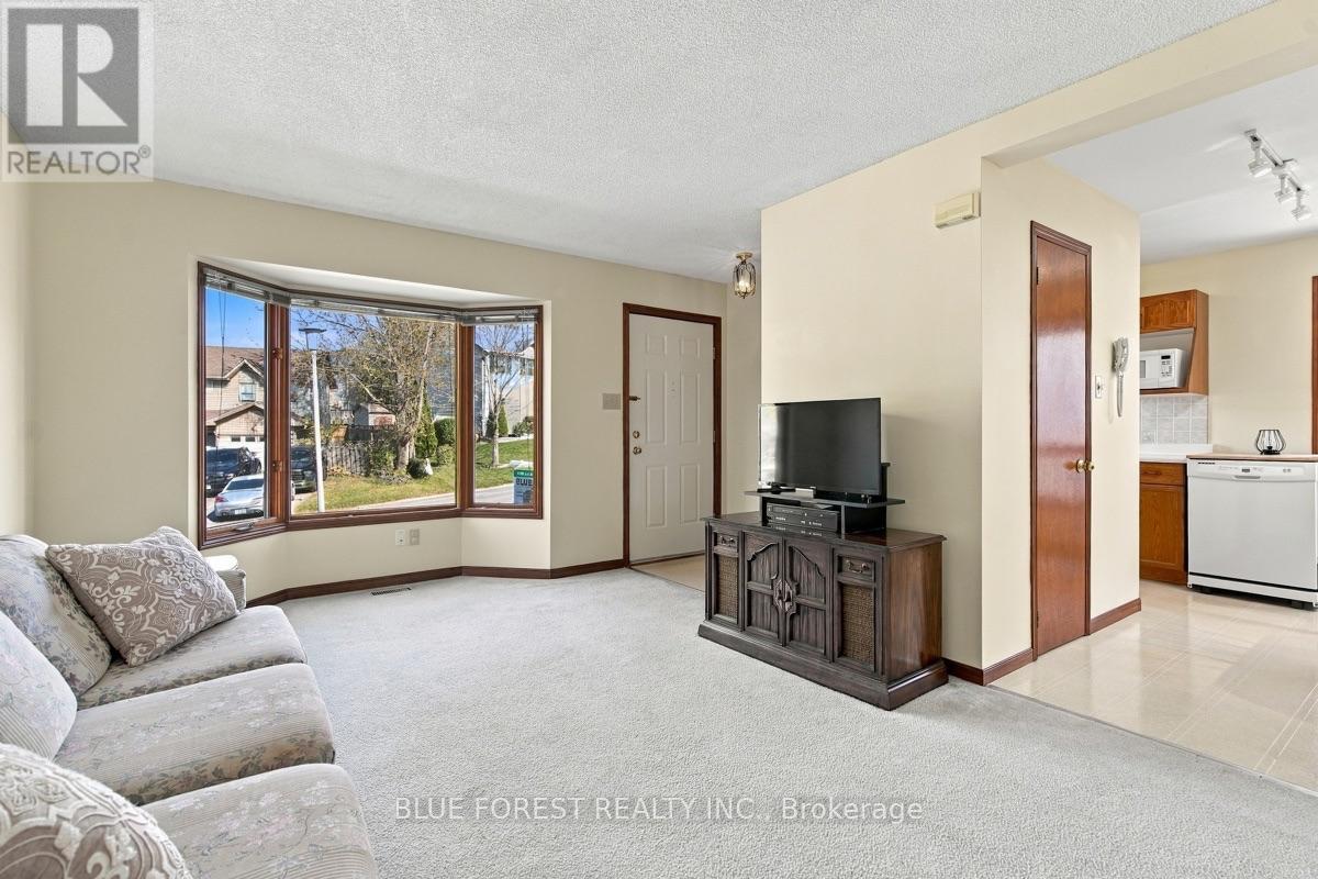 39 Gerald Crescent, London South, Ontario  N5Z 5A4 - Photo 5 - X14106990