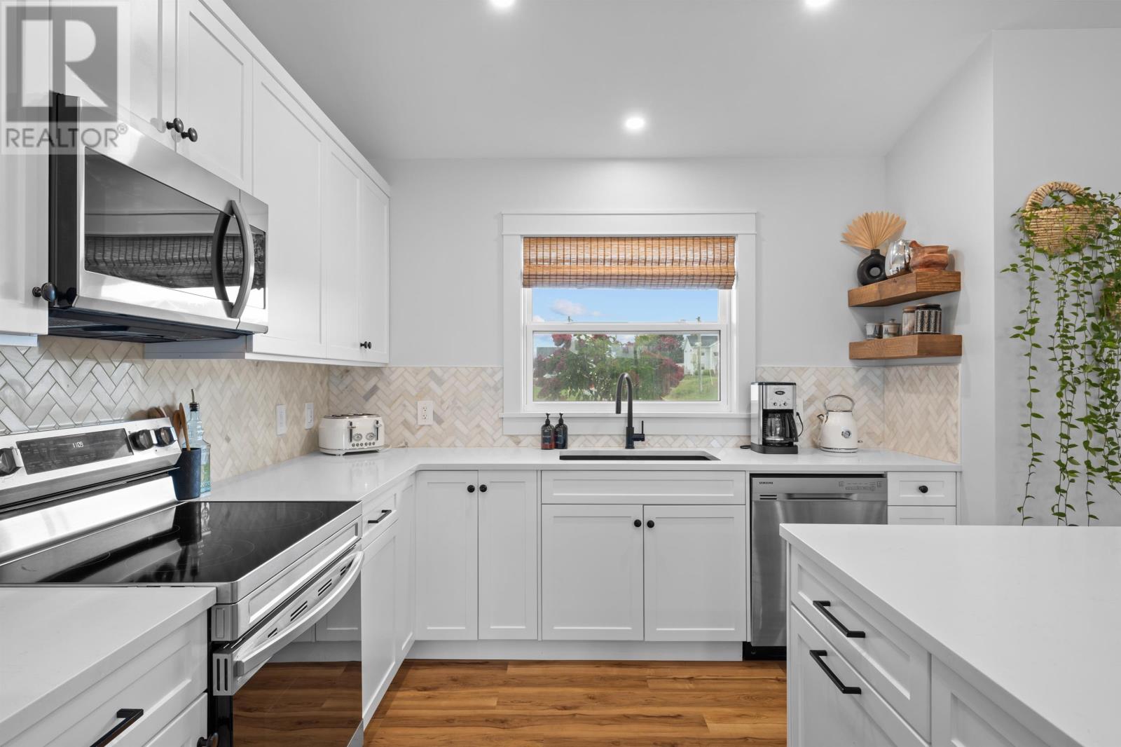 36 Swallow Drive, Stratford, Prince Edward Island  C1B 2C1 - Photo 12 - 202626447