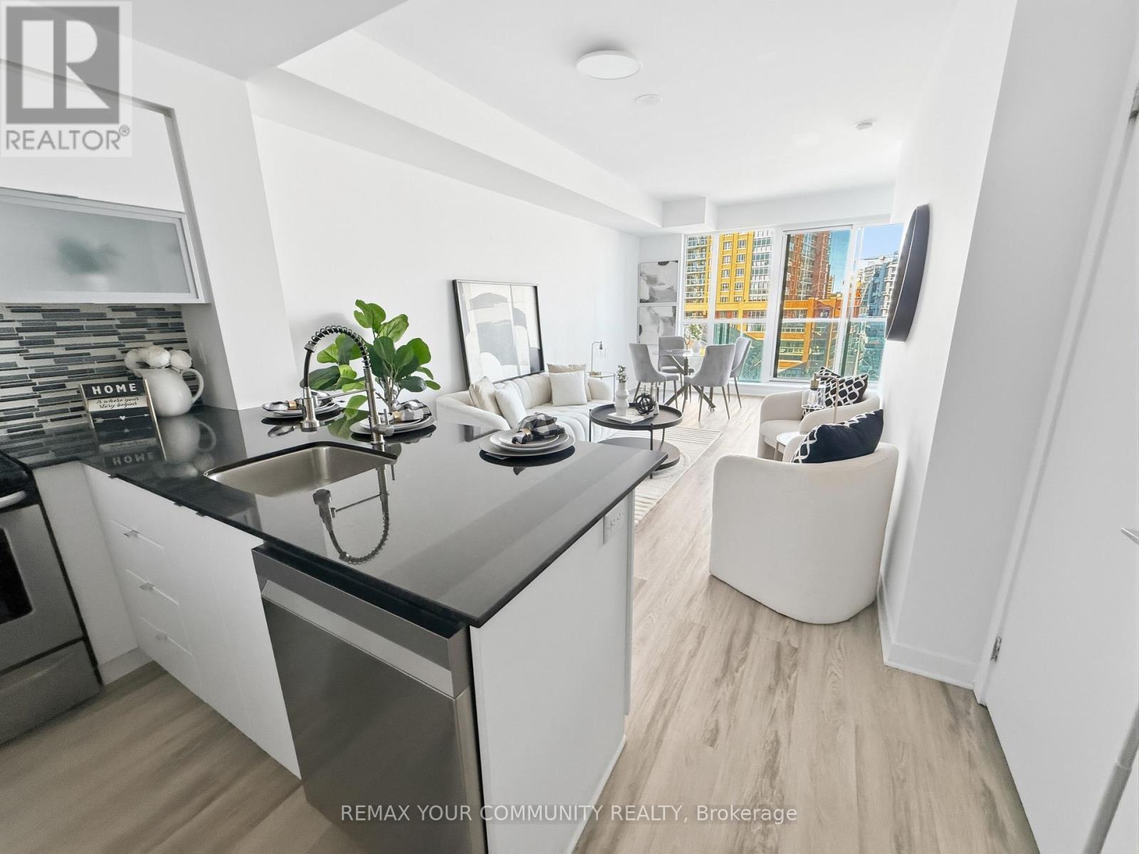 618 - 150 EAST LIBERTY STREET, Toronto, Ontario