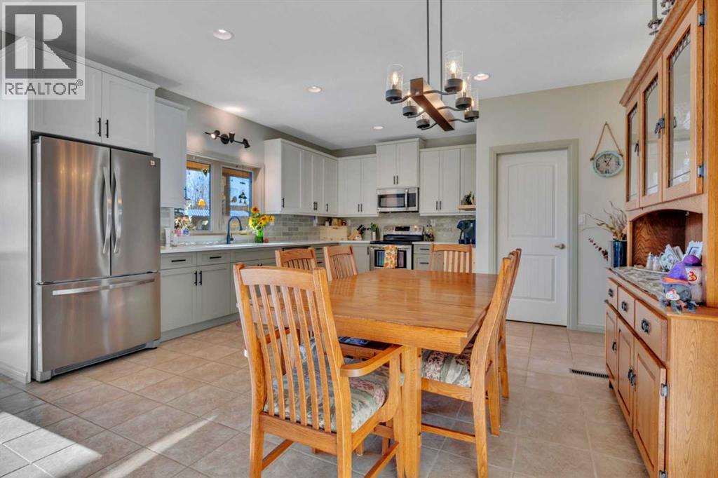409, 462014 RAGE ROAD 10