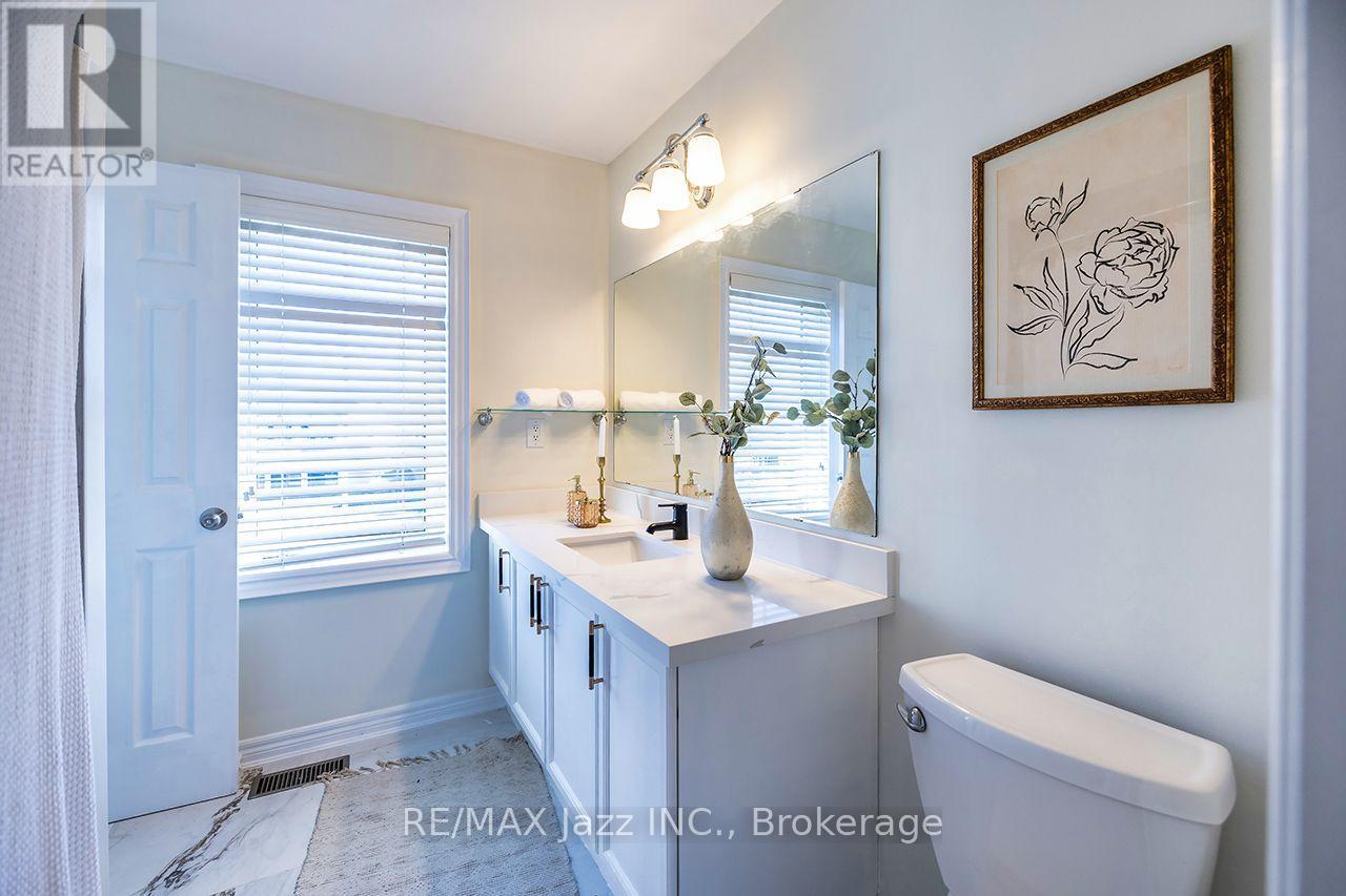 1296 Ravencliffe Court, Oshawa, Ontario  L1K 2Y3 - Photo 17 - E14107650