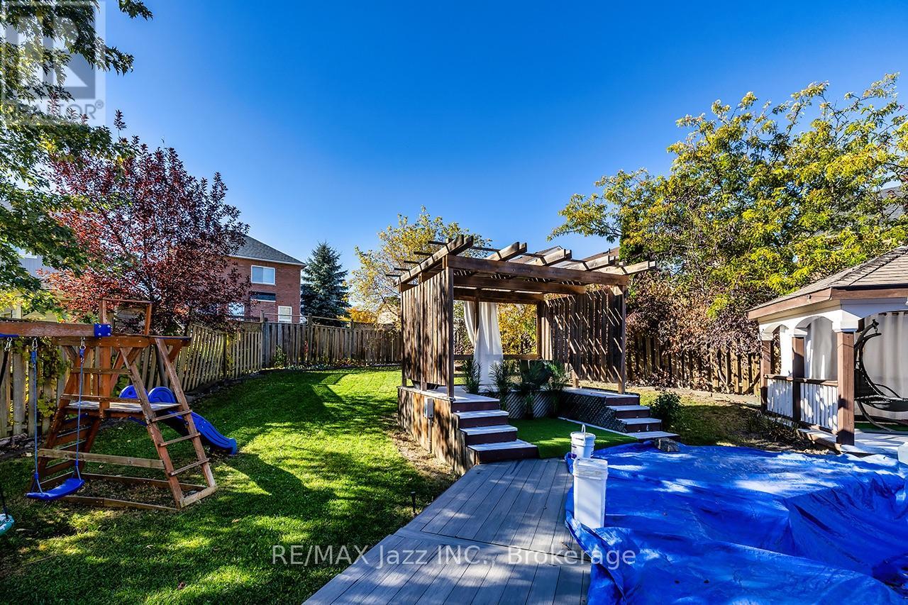 1296 Ravencliffe Court, Oshawa, Ontario  L1K 2Y3 - Photo 38 - E14107650