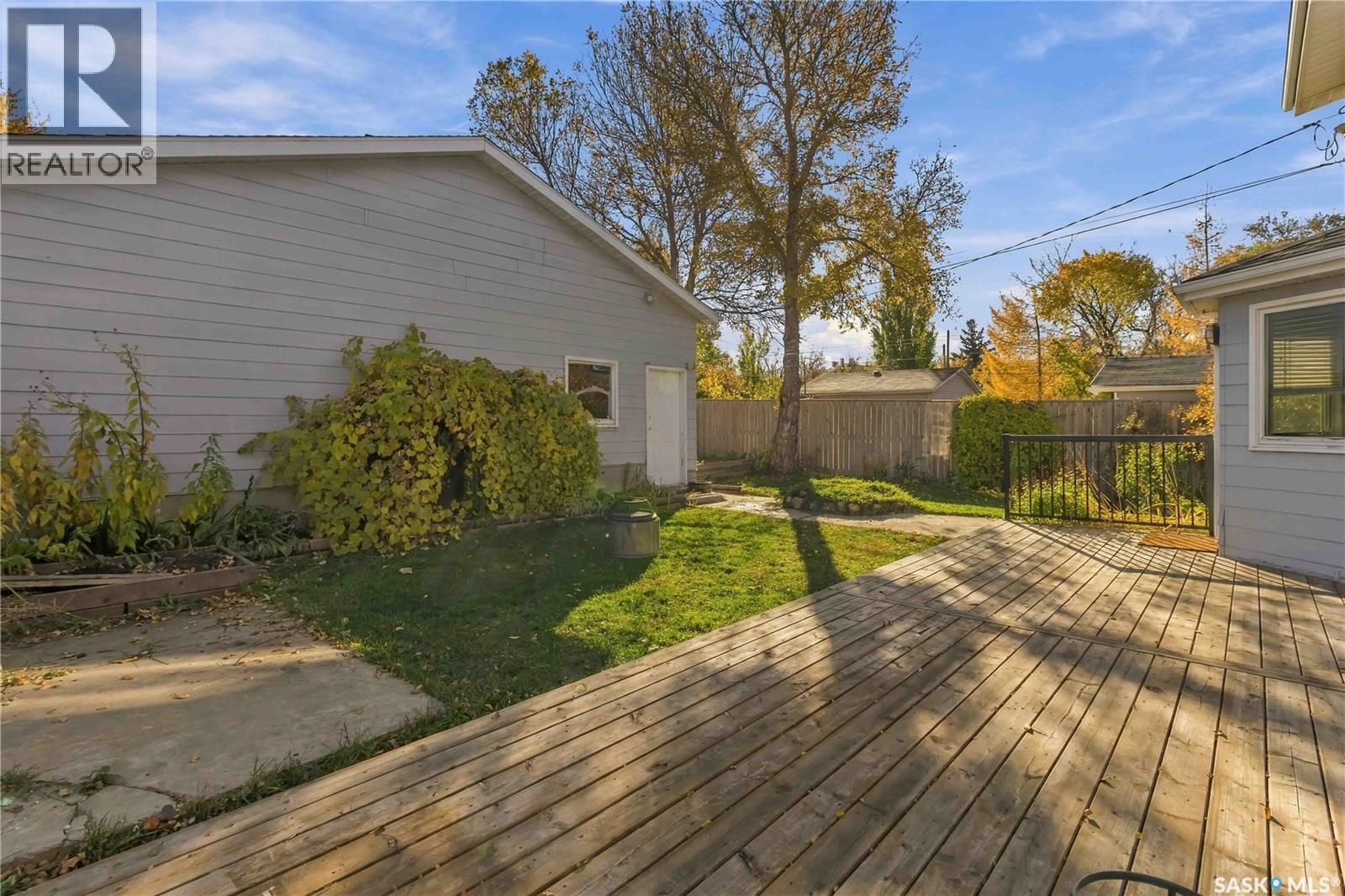 826 I Avenue N, Saskatoon, Saskatchewan  S7L 2H3 - Photo 51 - SK051683