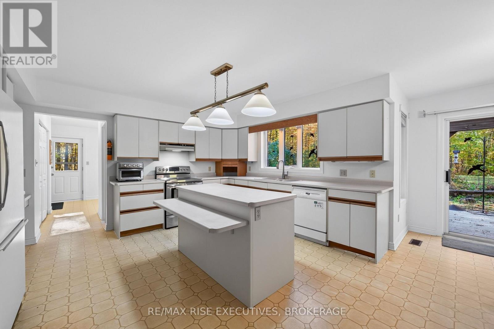 1685 Woodmount Grove, Kingston, Ontario  K0H 1S0 - Photo 11 - X14107648
