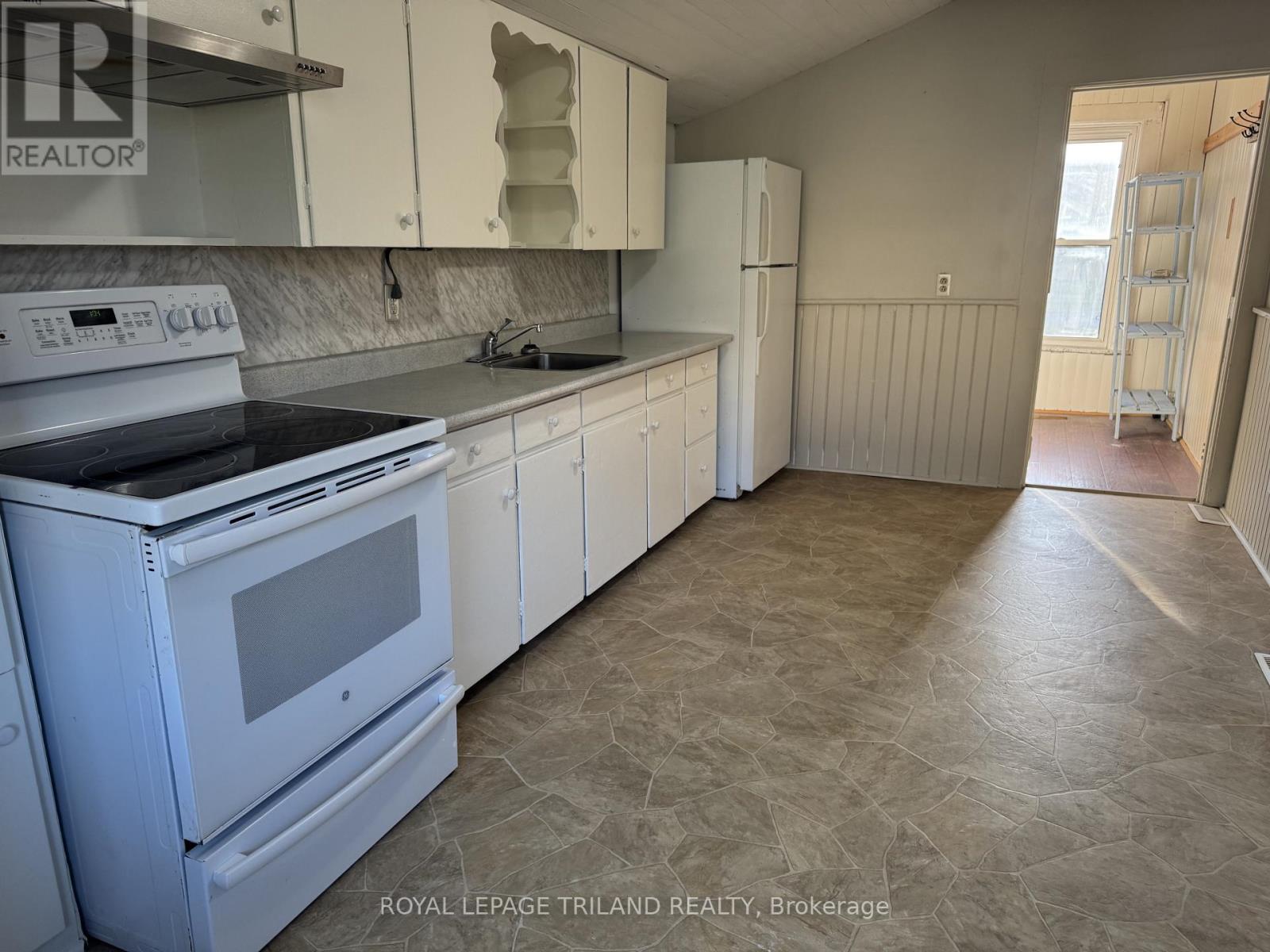 21 Owaissa Street, St. Thomas, Ontario  N5P 1T1 - Photo 6 - X14107592