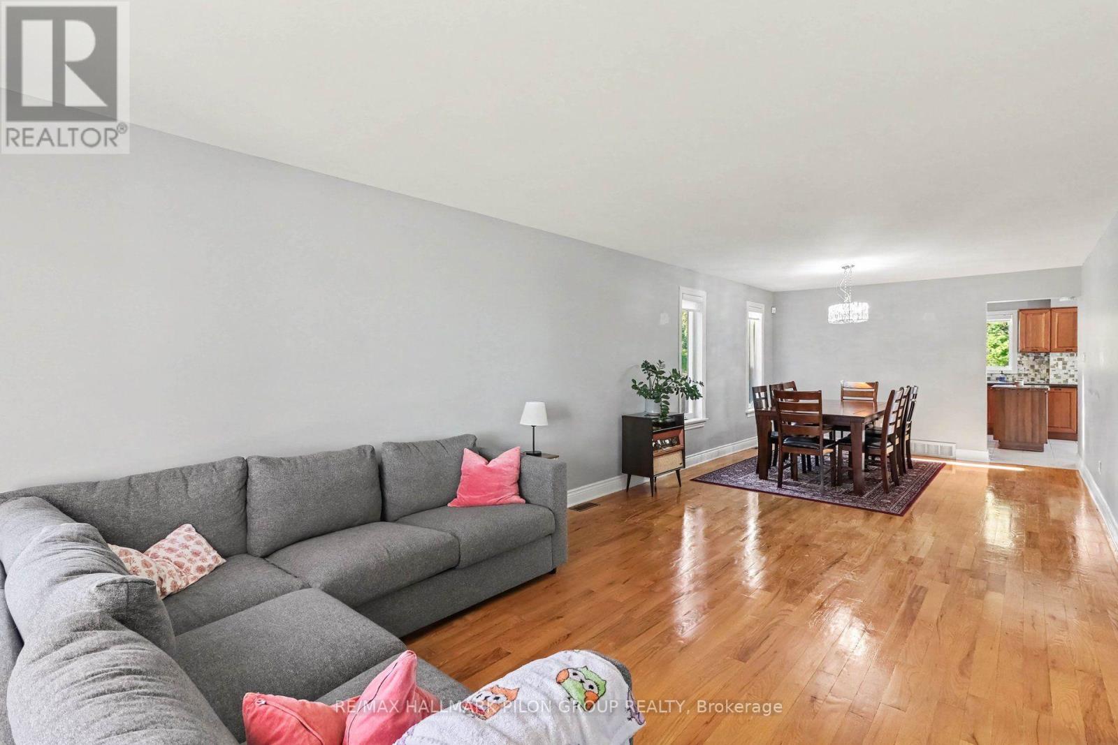 1452 Charlebois Avenue, Ottawa, Ontario  K1E 3W5 - Photo 4 - X14107670