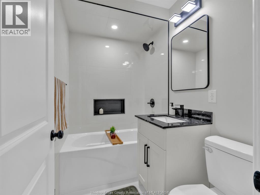 3518 Woodland Avenue, Windsor, Ontario  N9E 1Z8 - Photo 19 - 26026035