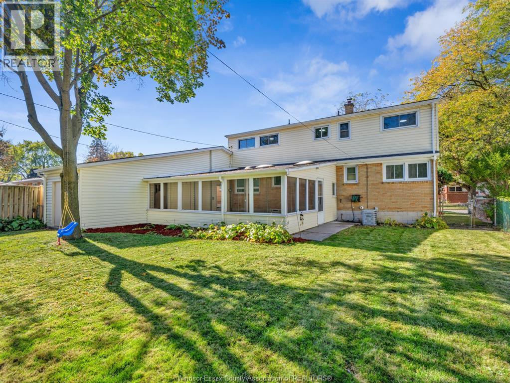 3518 Woodland Avenue, Windsor, Ontario  N9E 1Z8 - Photo 42 - 26026035