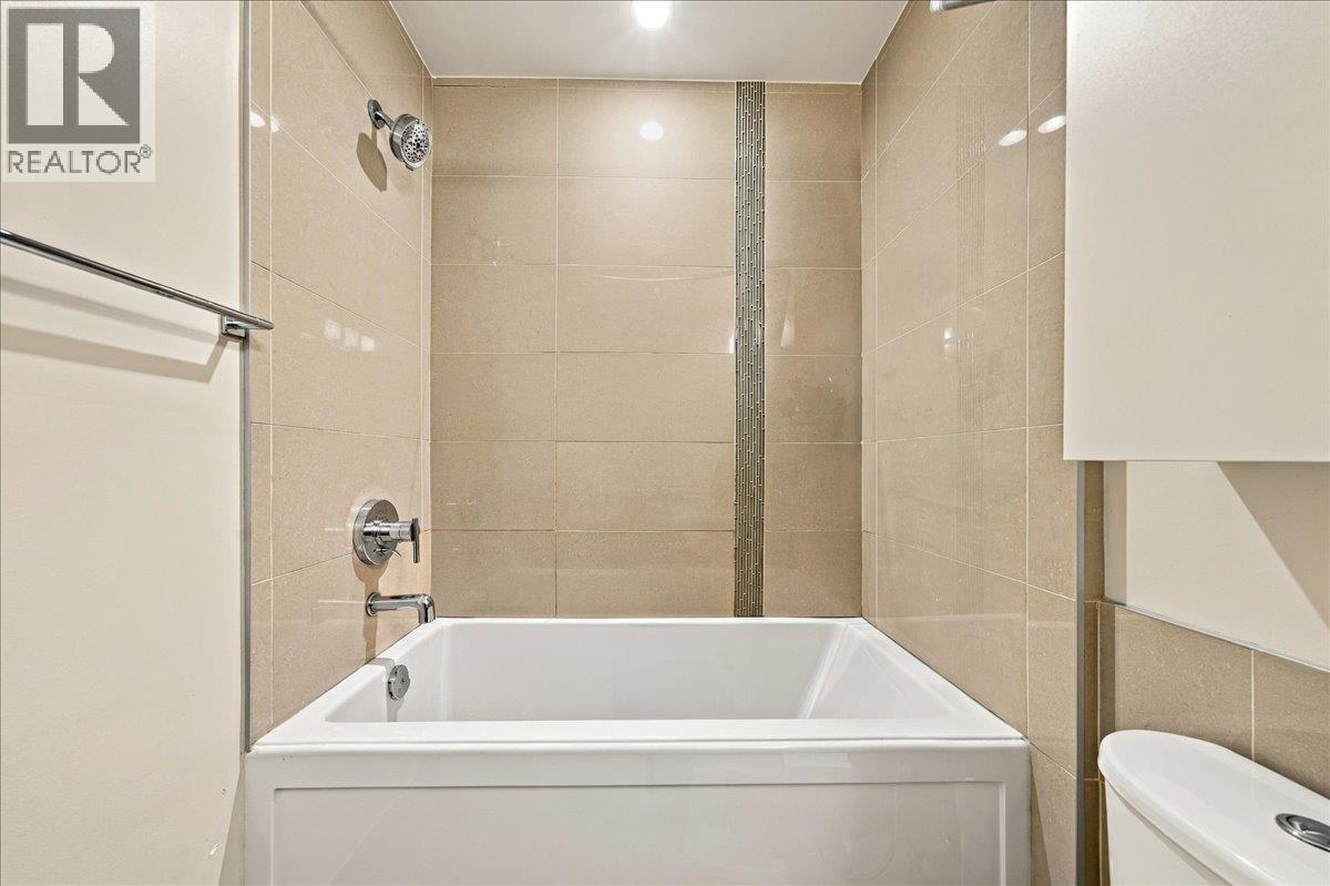 205 2214 Kelly Avenue, Port Coquitlam, British Columbia  V3C 0E5 - Photo 13 - R3177746