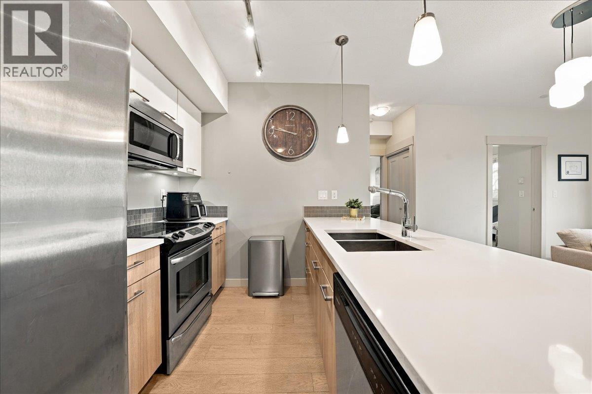205 2214 Kelly Avenue, Port Coquitlam, British Columbia  V3C 0E5 - Photo 3 - R3177746