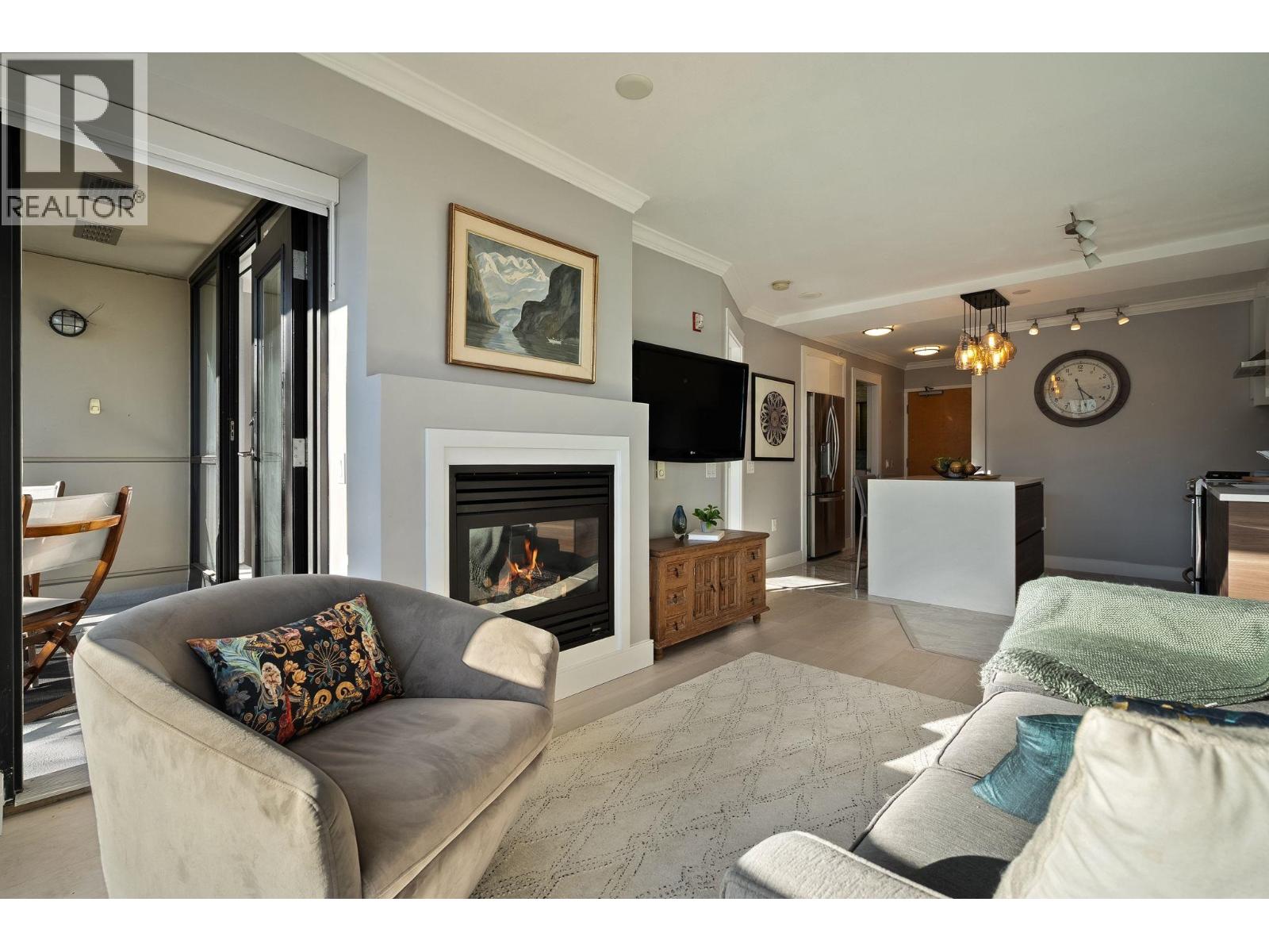 504 124 W 1st Street, North Vancouver, British Columbia  V7M 3N3 - Photo 11 - R3177771